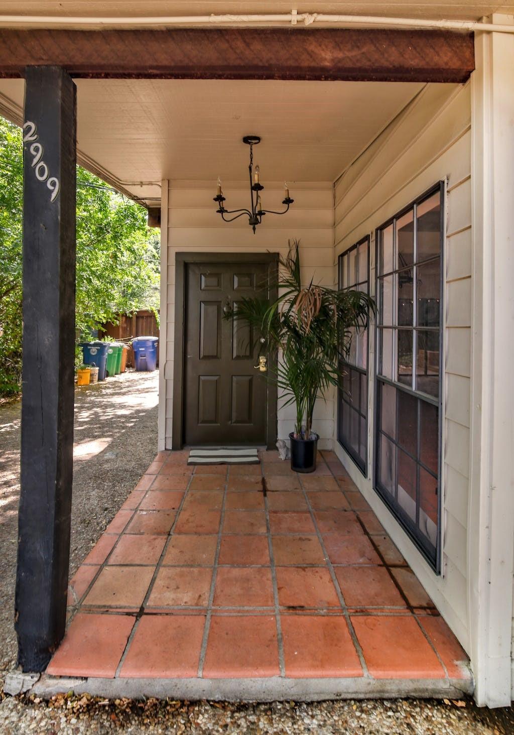 2909 Windsor Rd # B, Austin, TX 78703