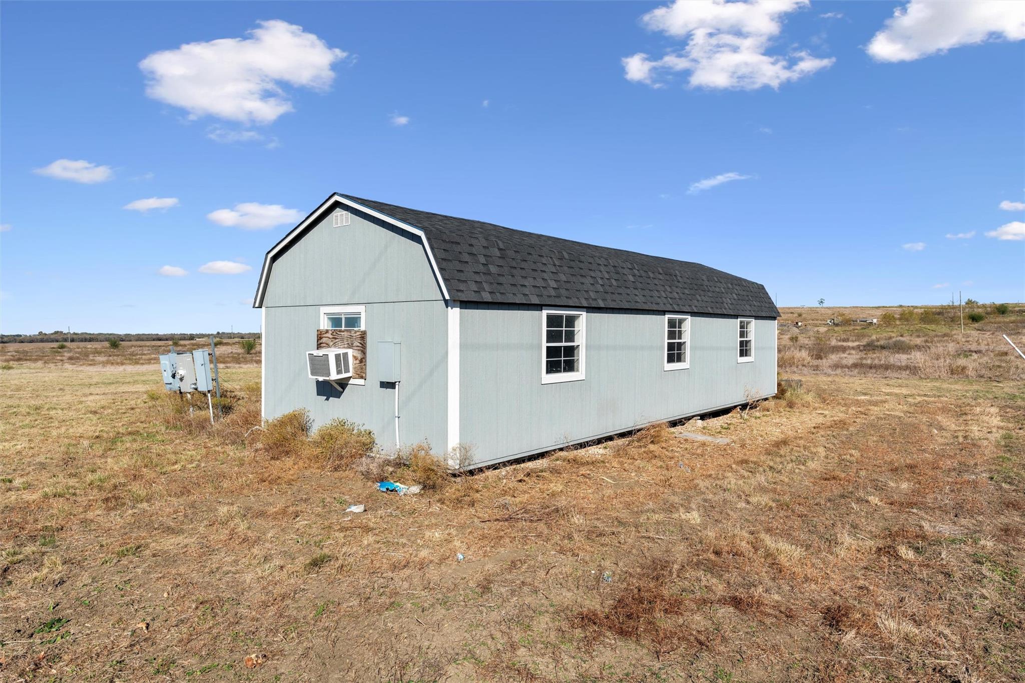 422 County Road 451 Rd, Coupland, TX 78615