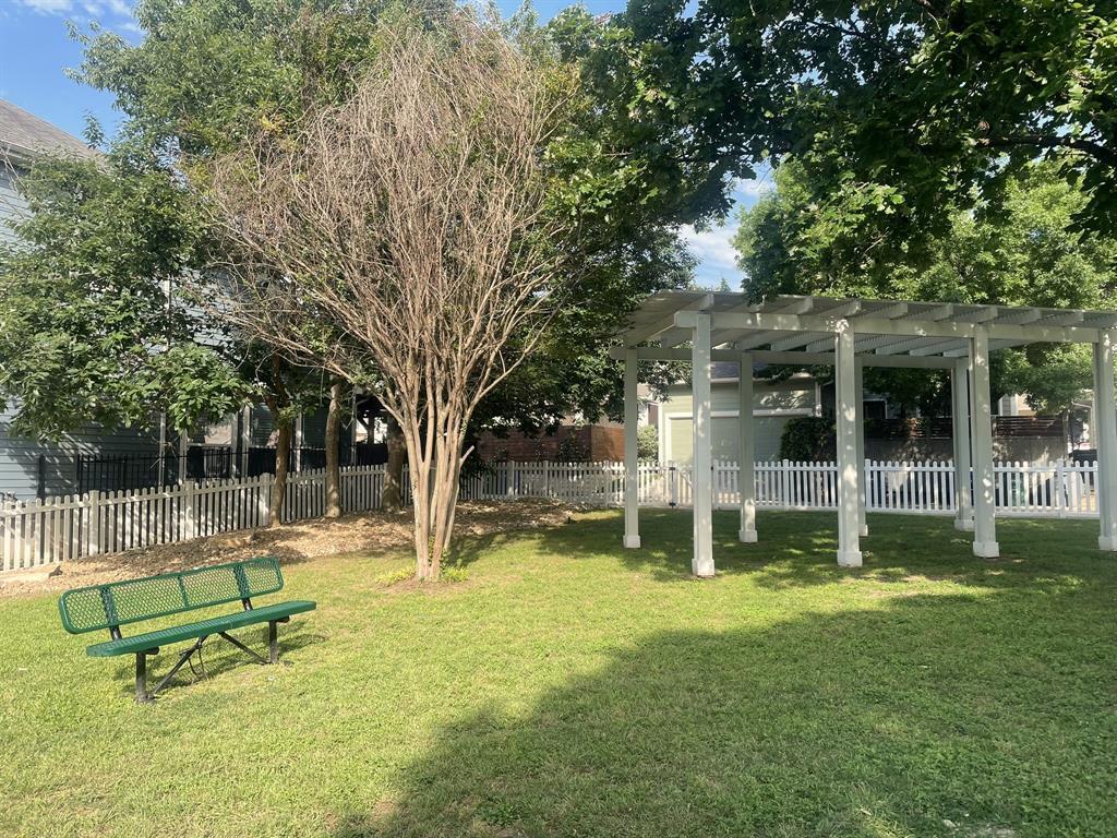 2721 Kinney Oaks Ct, Austin, TX 78704