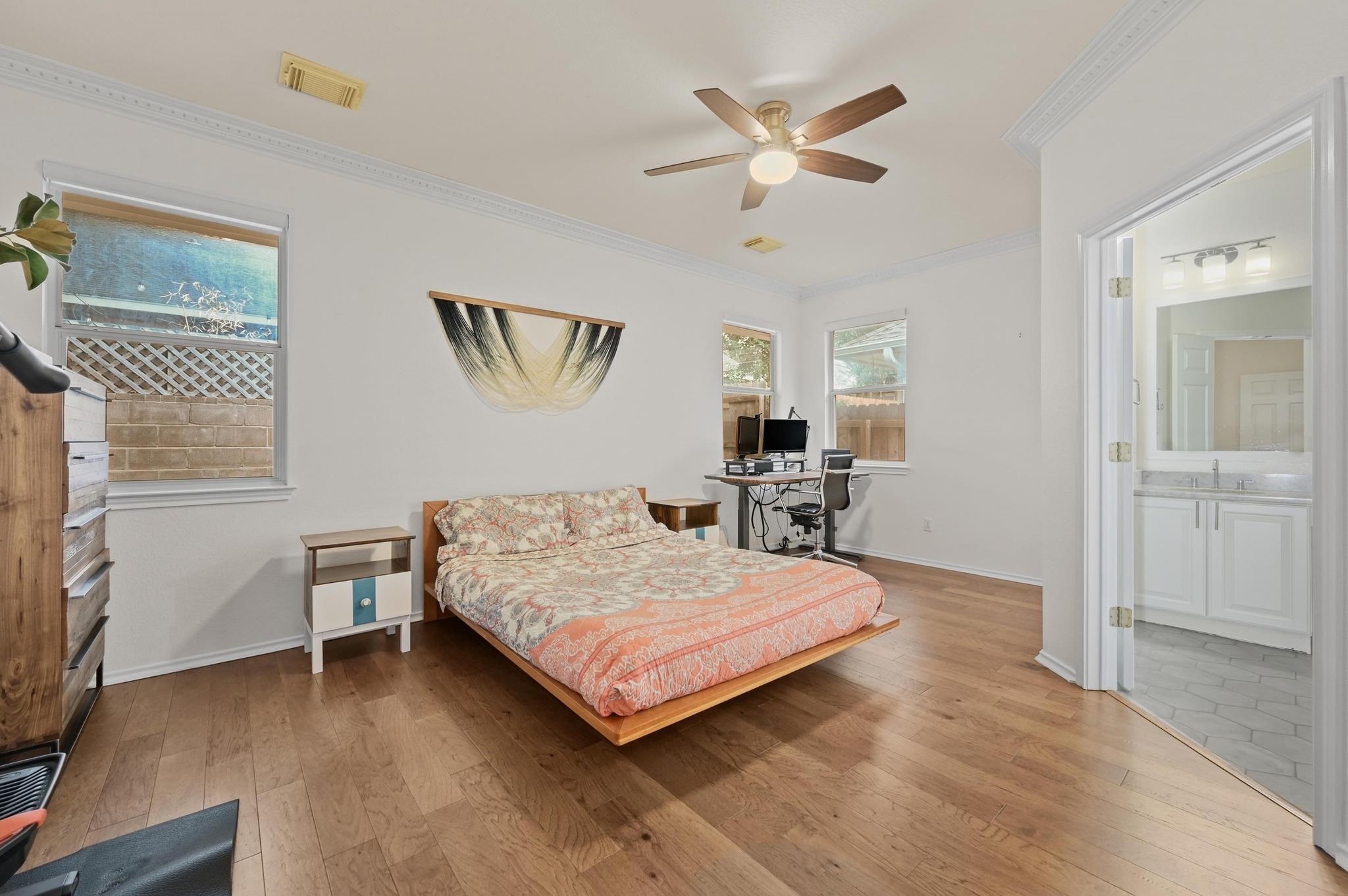 2721 Kinney Oaks Ct, Austin, TX 78704