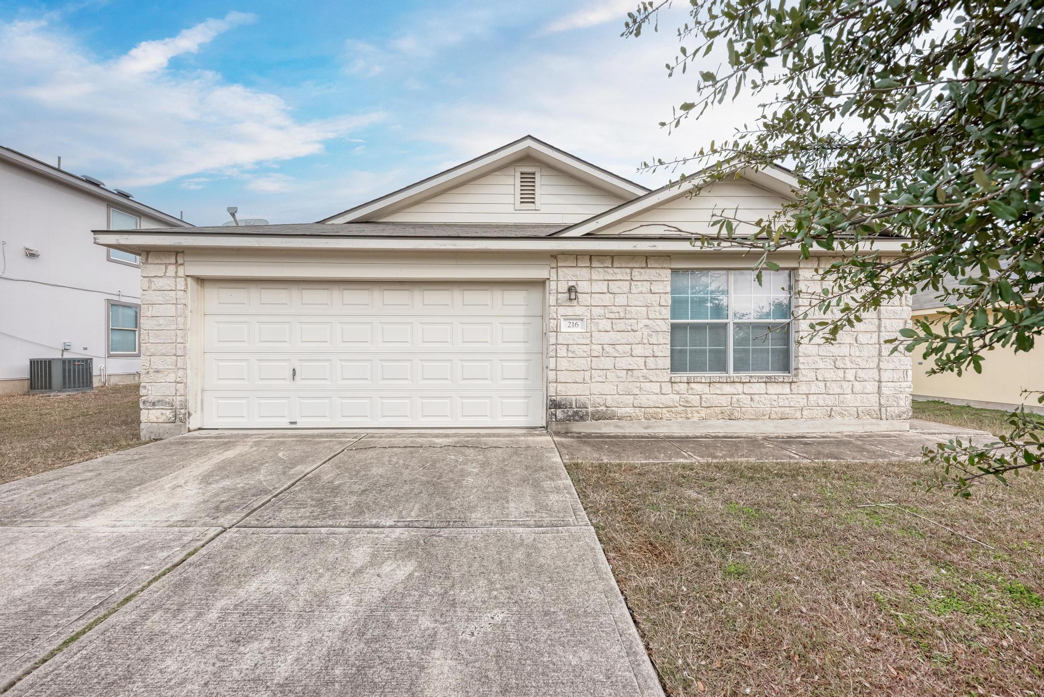 216 Wegstrom St, Hutto, TX 78634
