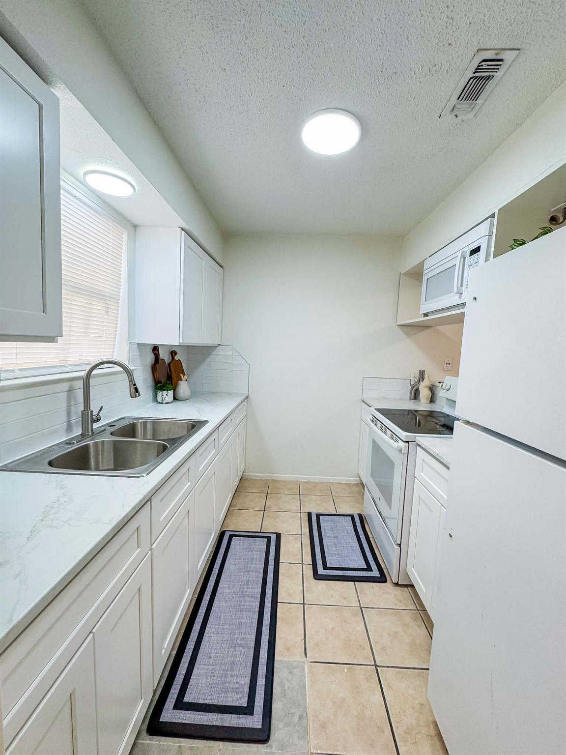 5810 Sweeney Cir # D, Austin, TX 78723