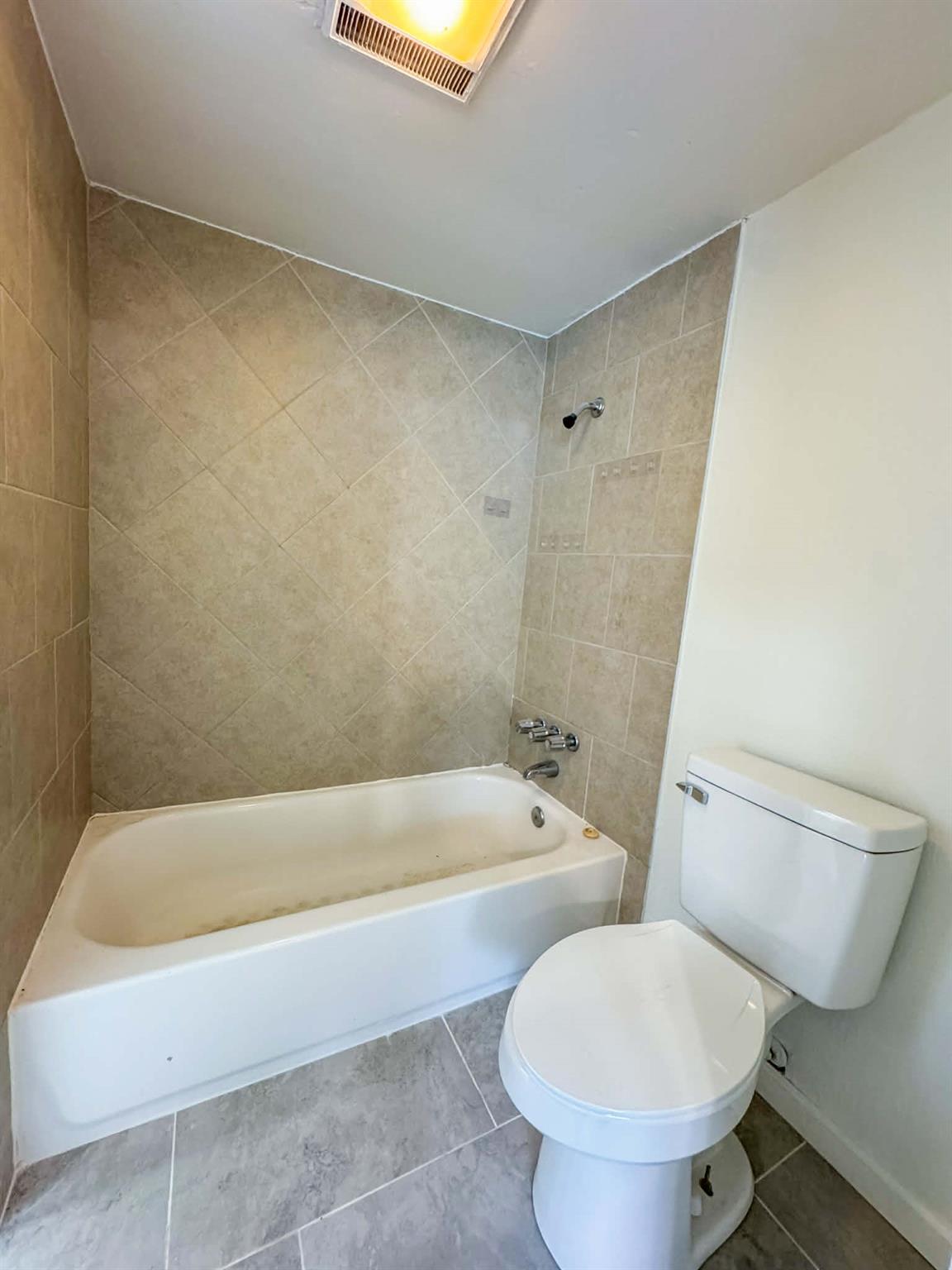 5810 Sweeney Cir # D, Austin, TX 78723