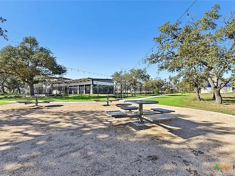 201 Fire Fox Way, Jarrell, TX 76537