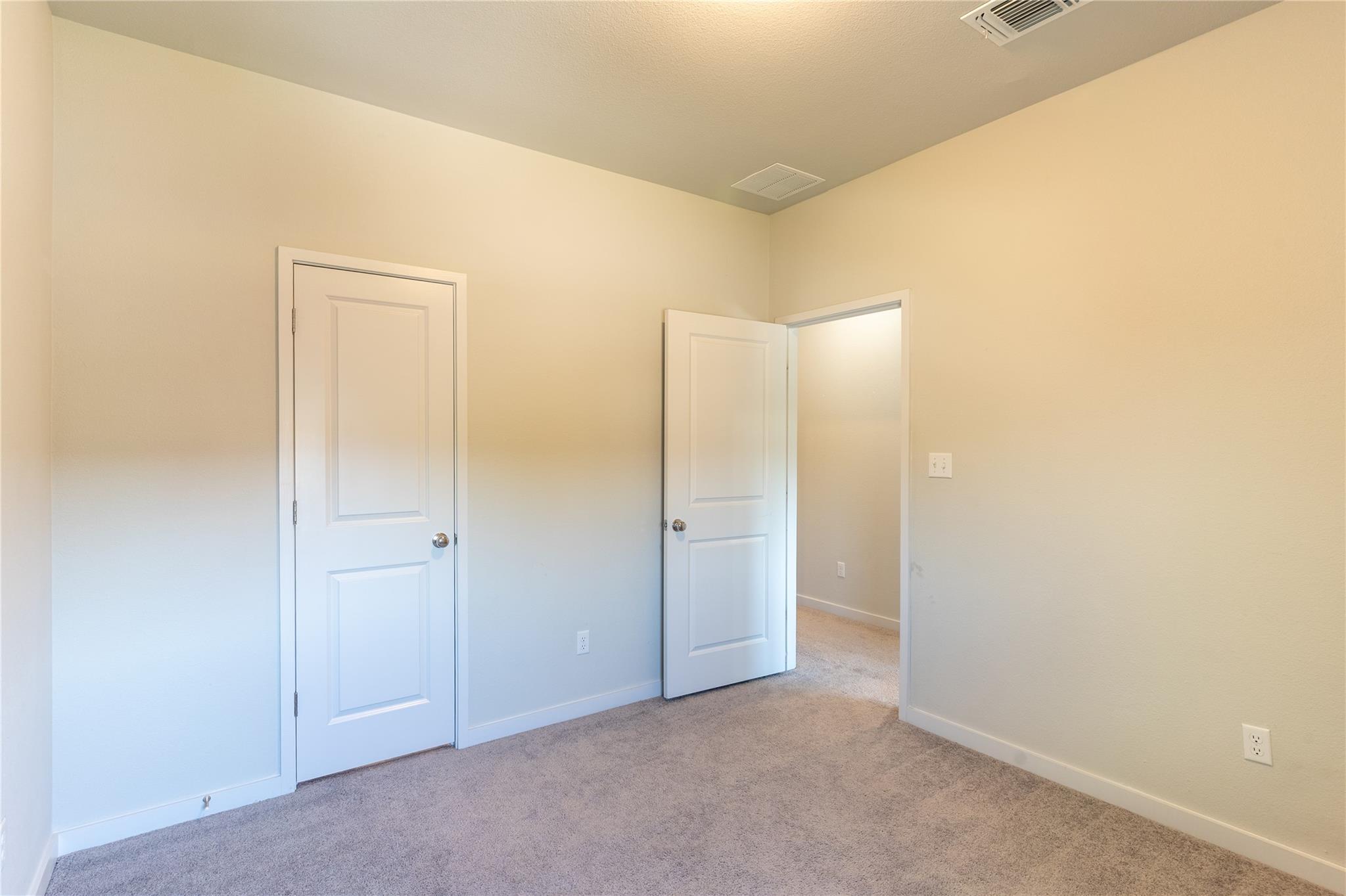 605 W South St # 321, Leander, TX 78641