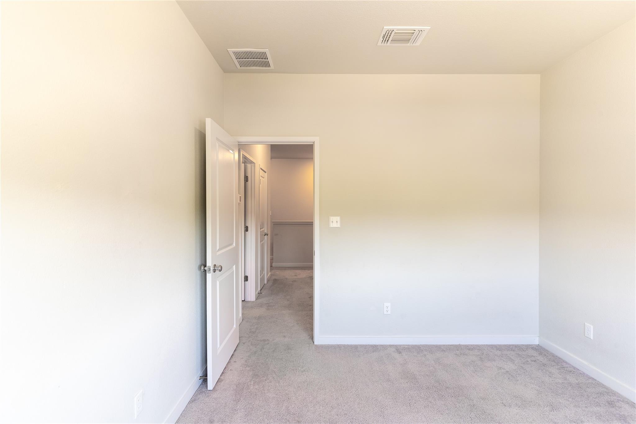 605 W South St # 321, Leander, TX 78641