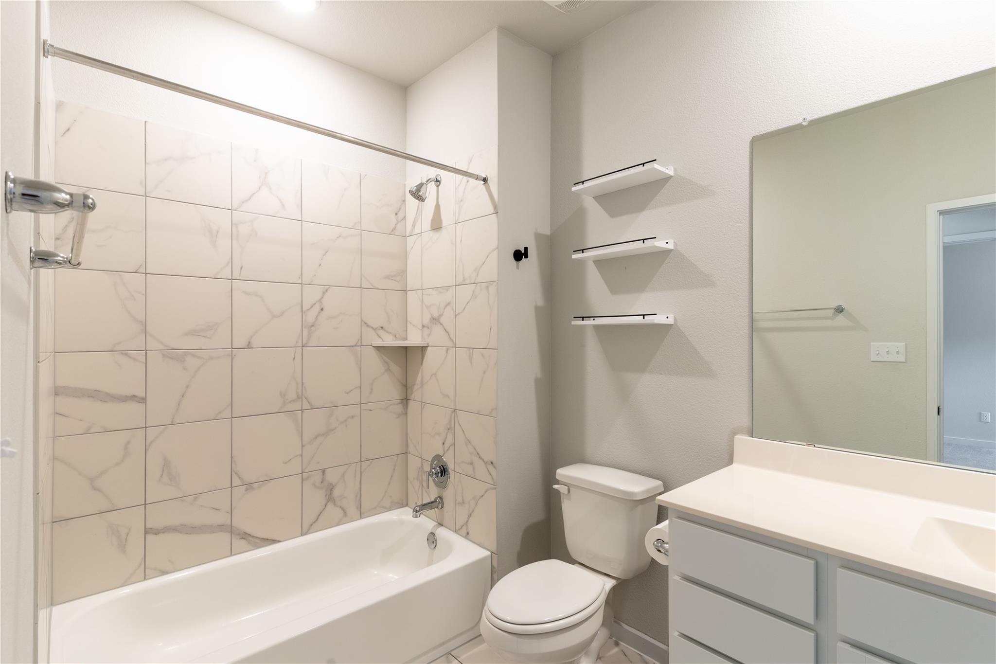 605 W South St # 321, Leander, TX 78641