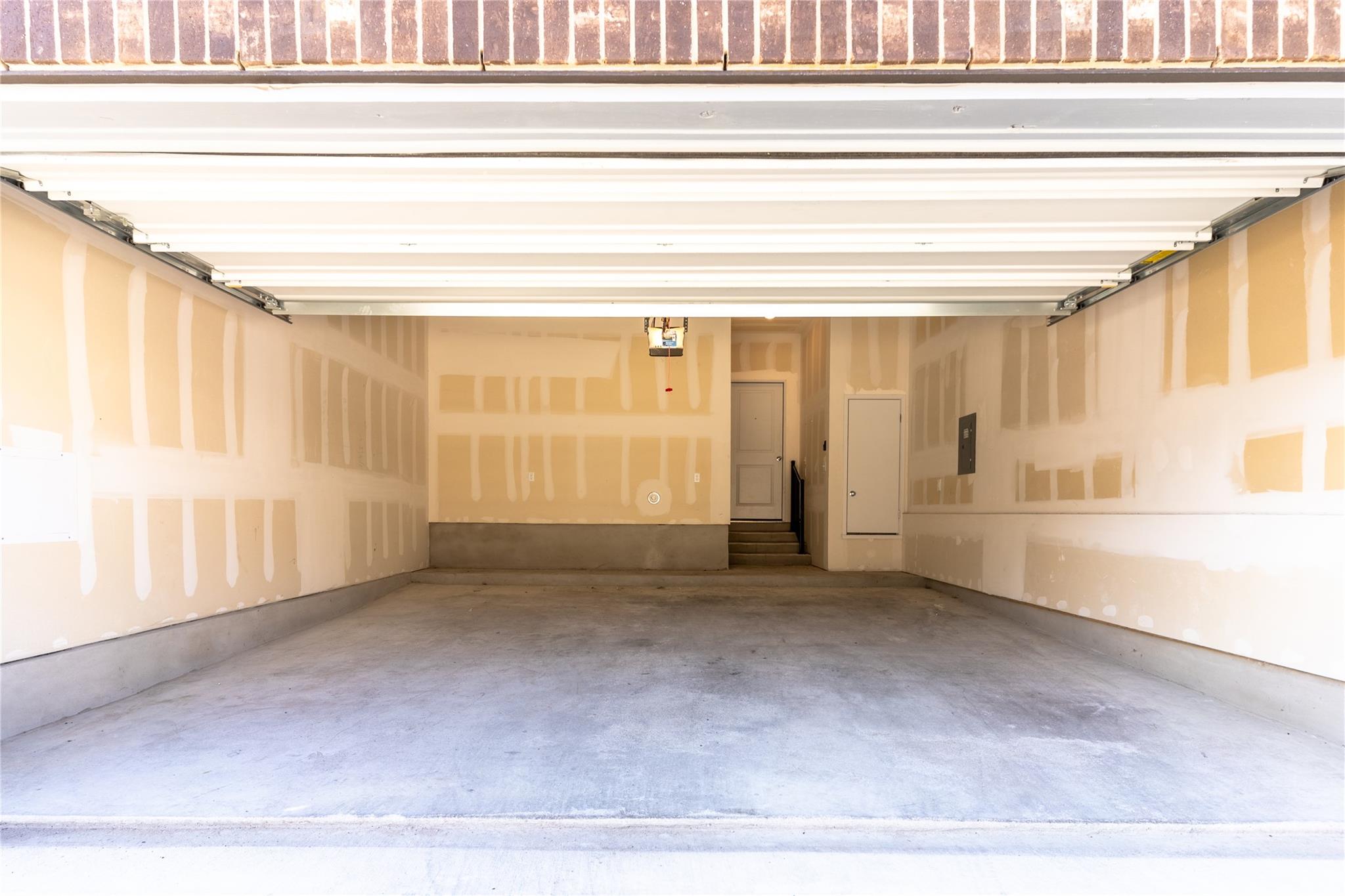 605 W South St # 321, Leander, TX 78641