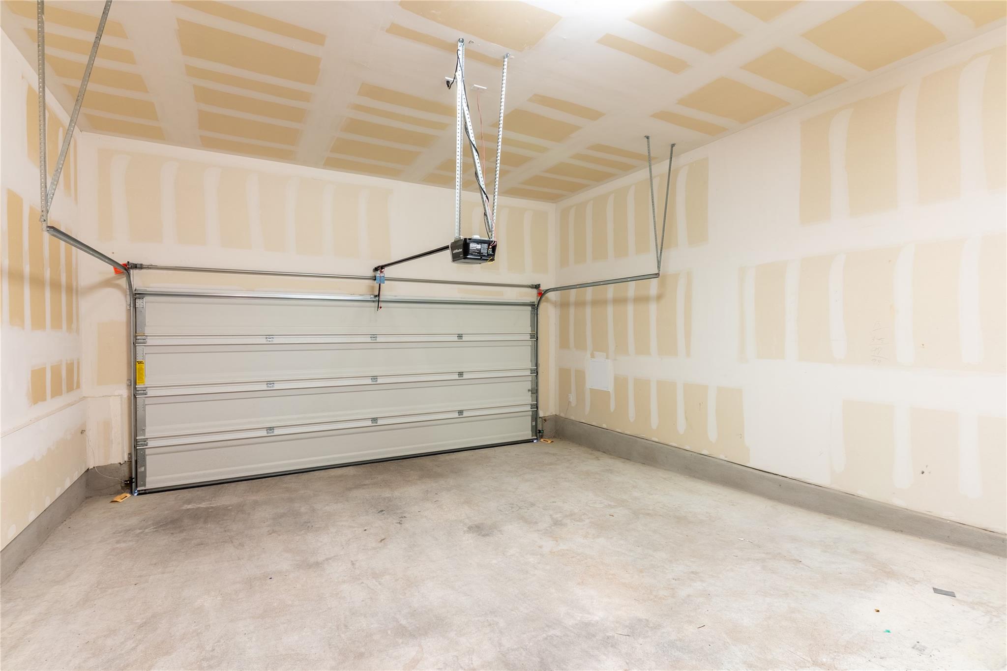 605 W South St # 321, Leander, TX 78641