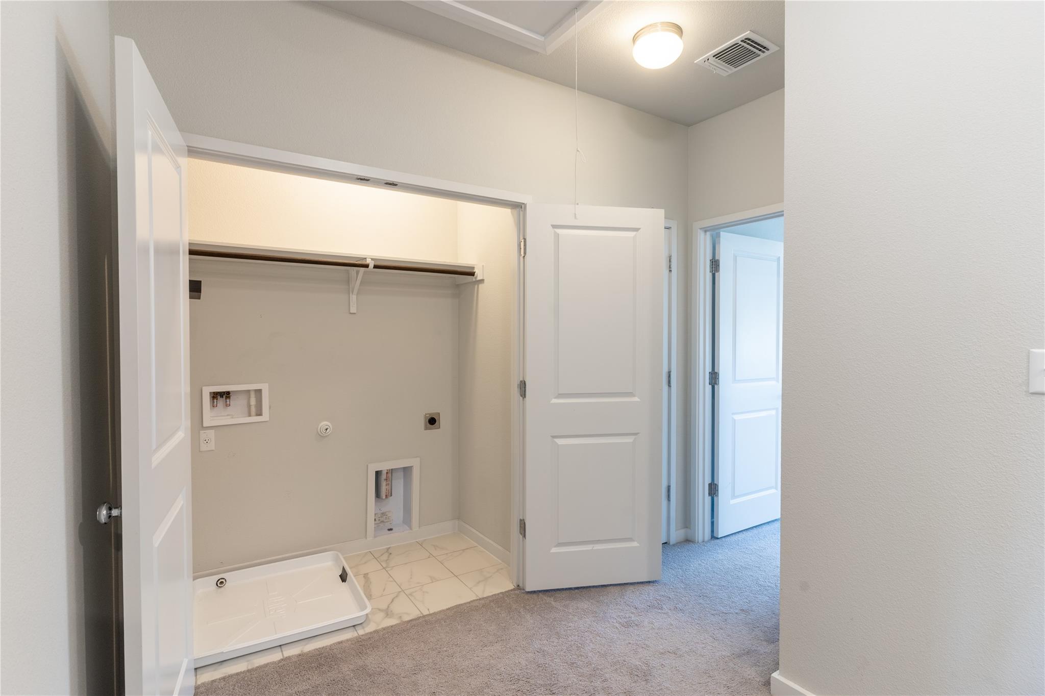 605 W South St # 321, Leander, TX 78641