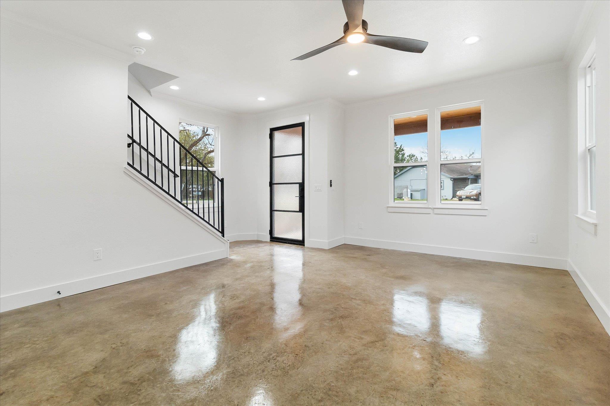 114 SHADY BLUFF Dr, Wimberley, TX 78676