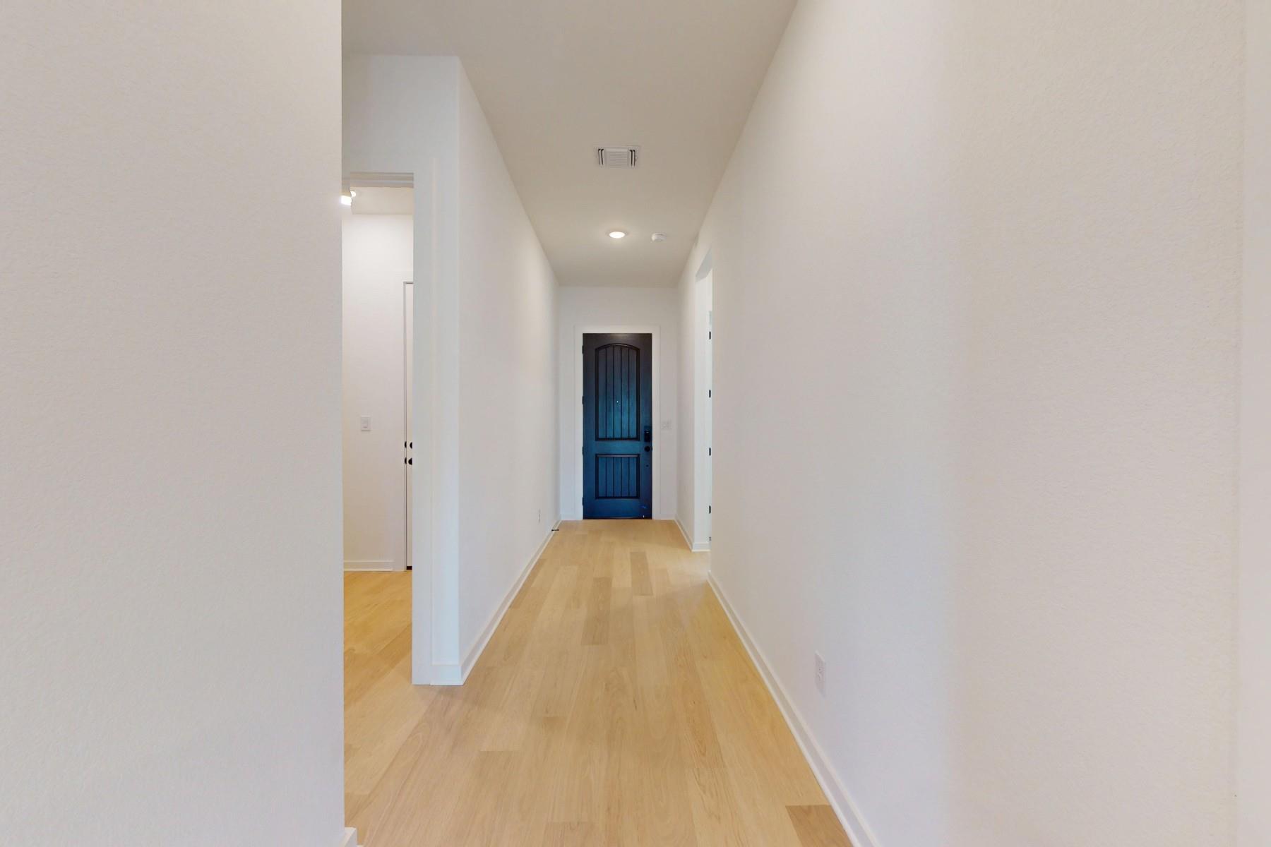 137 Bishop Wood Rd, Dripping Springs, TX 78620