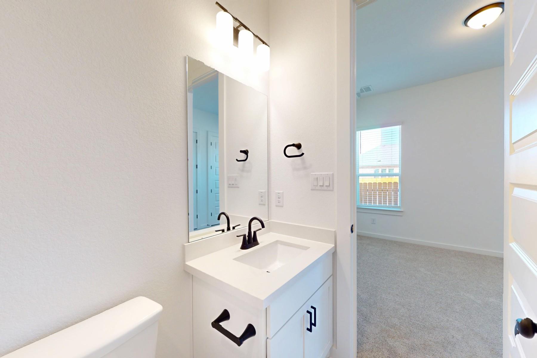 137 Bishop Wood Rd, Dripping Springs, TX 78620