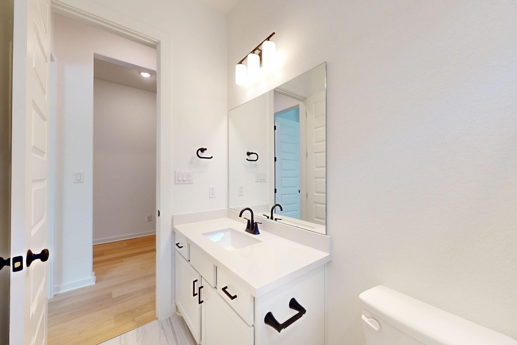 137 Bishop Wood Rd, Dripping Springs, TX 78620