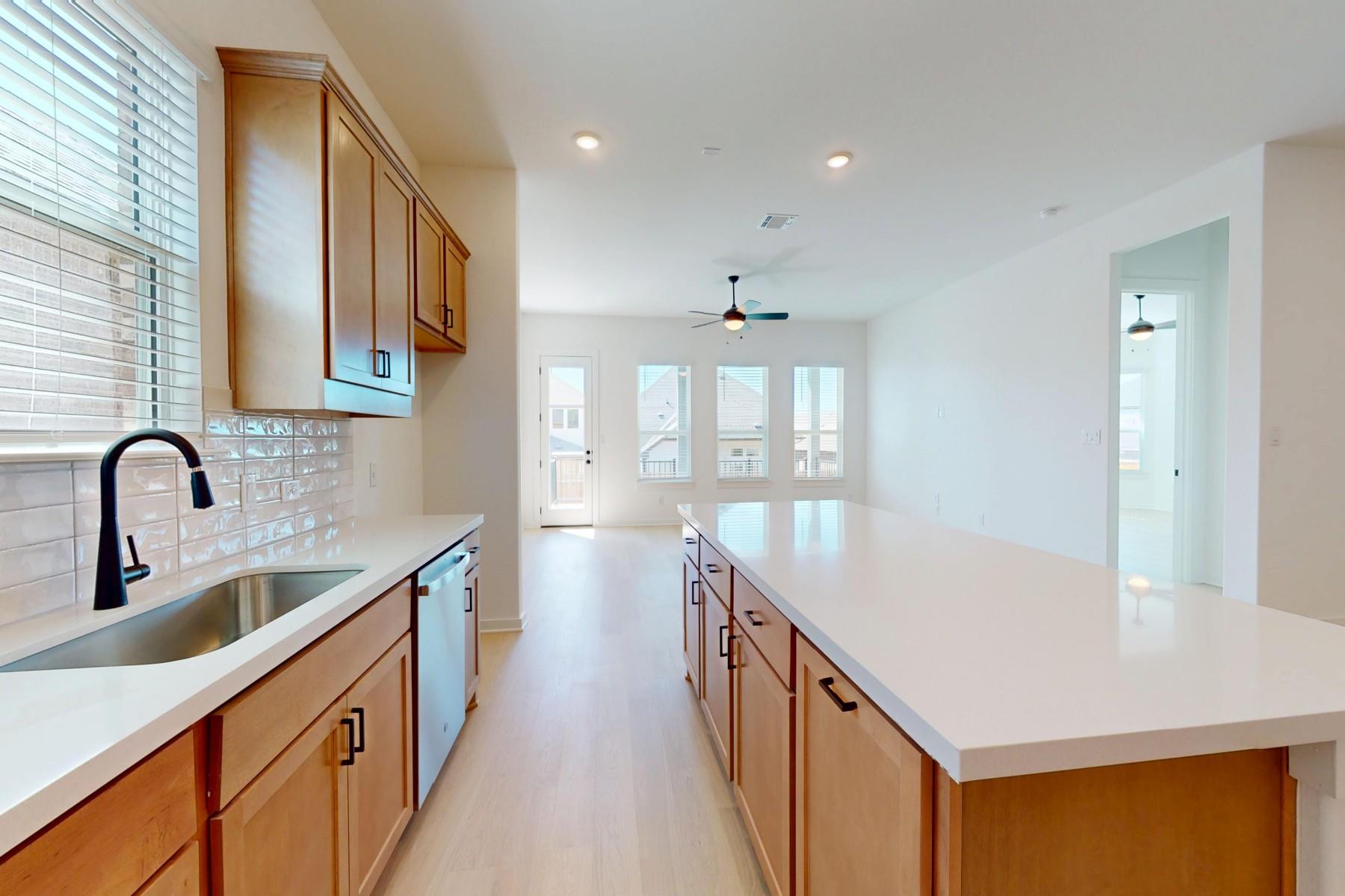 137 Bishop Wood Rd, Dripping Springs, TX 78620