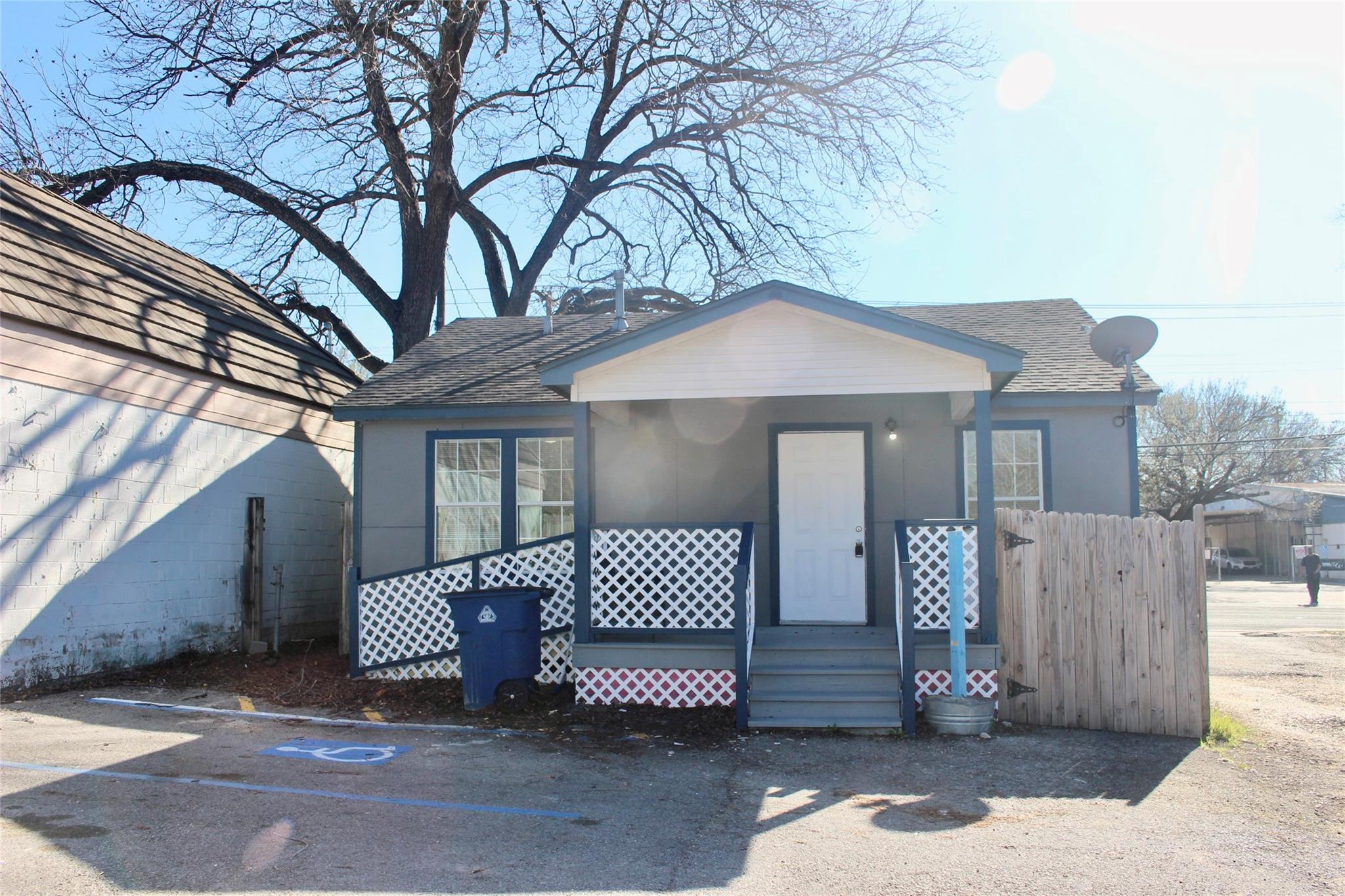 502 W Oltorf St, Austin, TX 78704