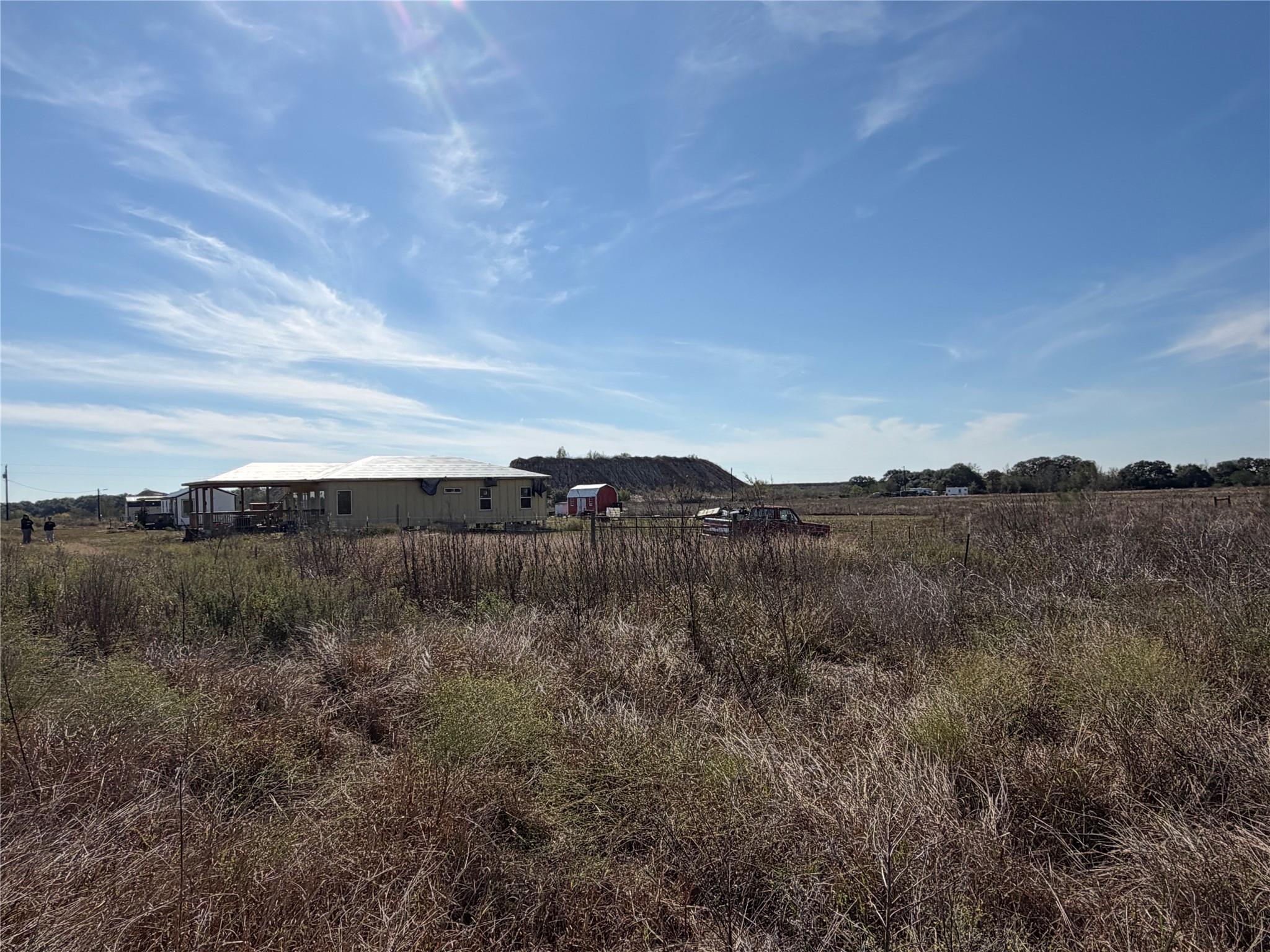 2051 County Road 102, Columbus, TX 78934