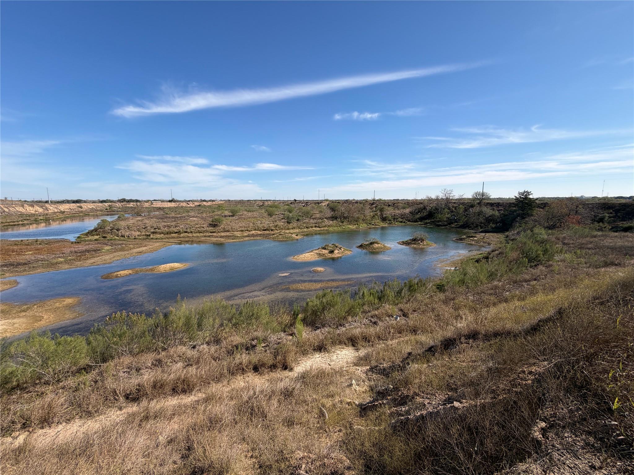 2051 County Road 102, Columbus, TX 78934