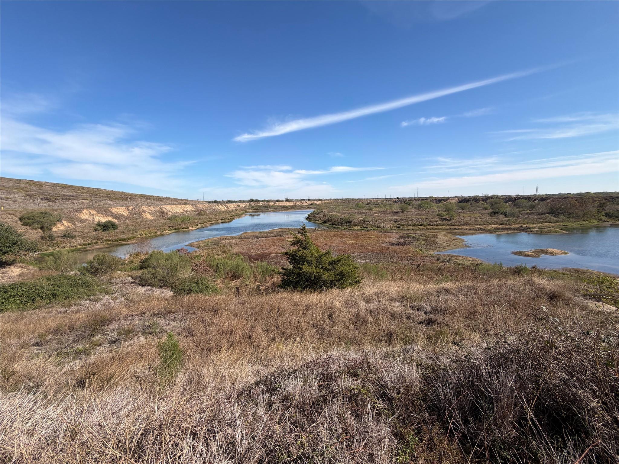 2051 County Road 102, Columbus, TX 78934