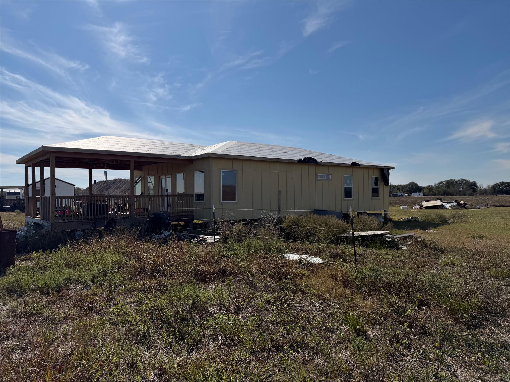 2051 County Road 102, Columbus, TX 78934