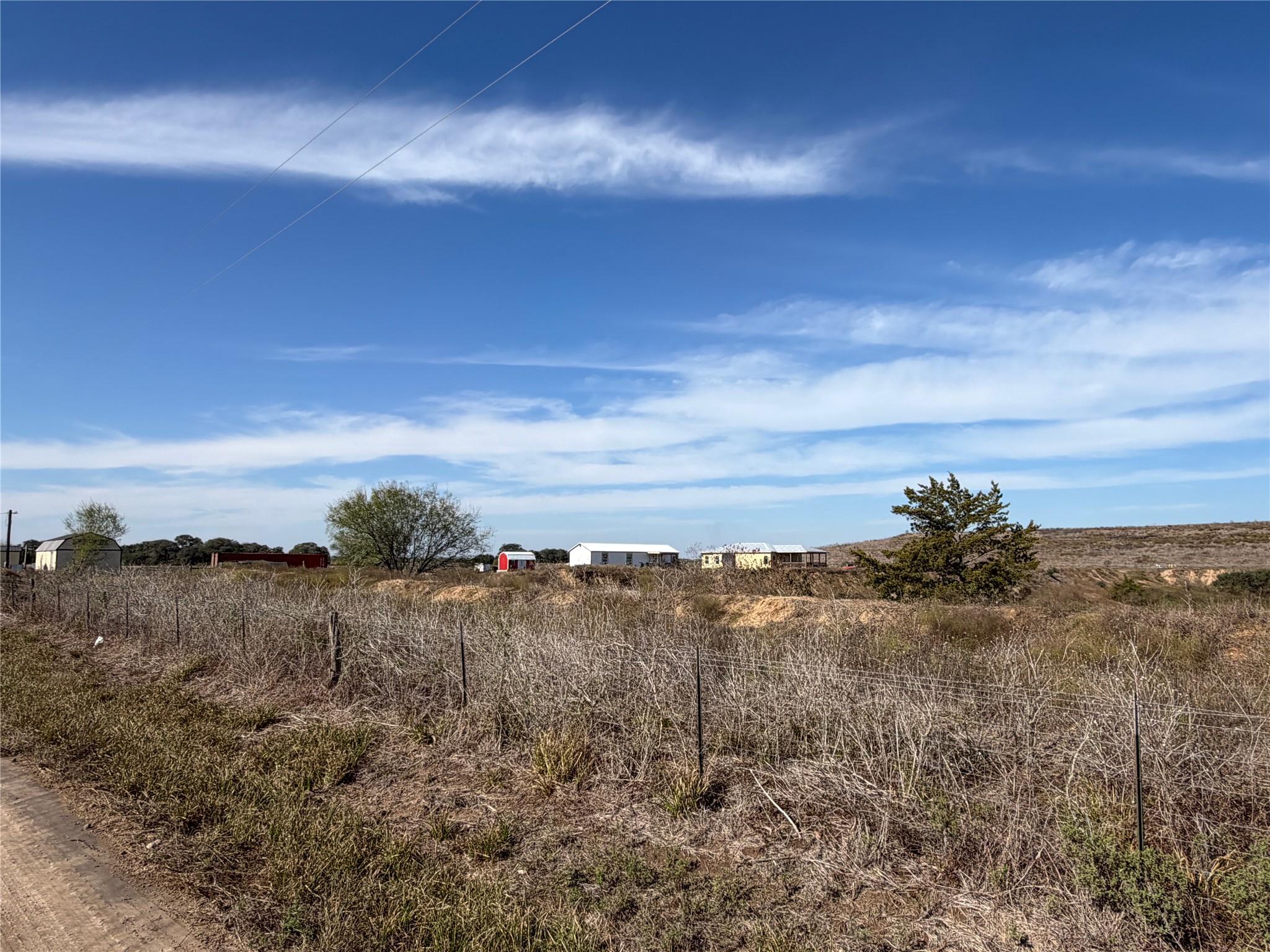 2051 County Road 102, Columbus, TX 78934