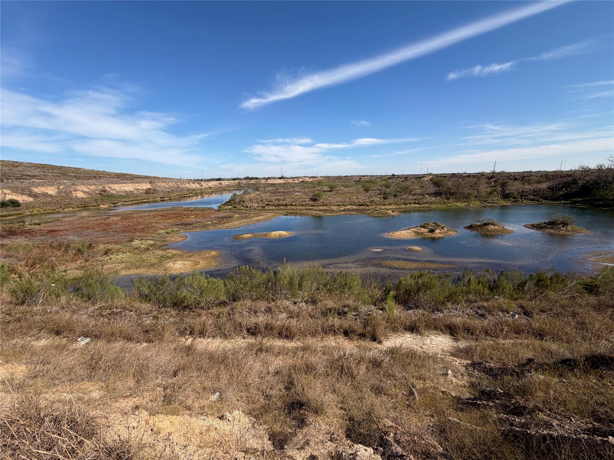 2051 County Road 102, Columbus, TX 78934