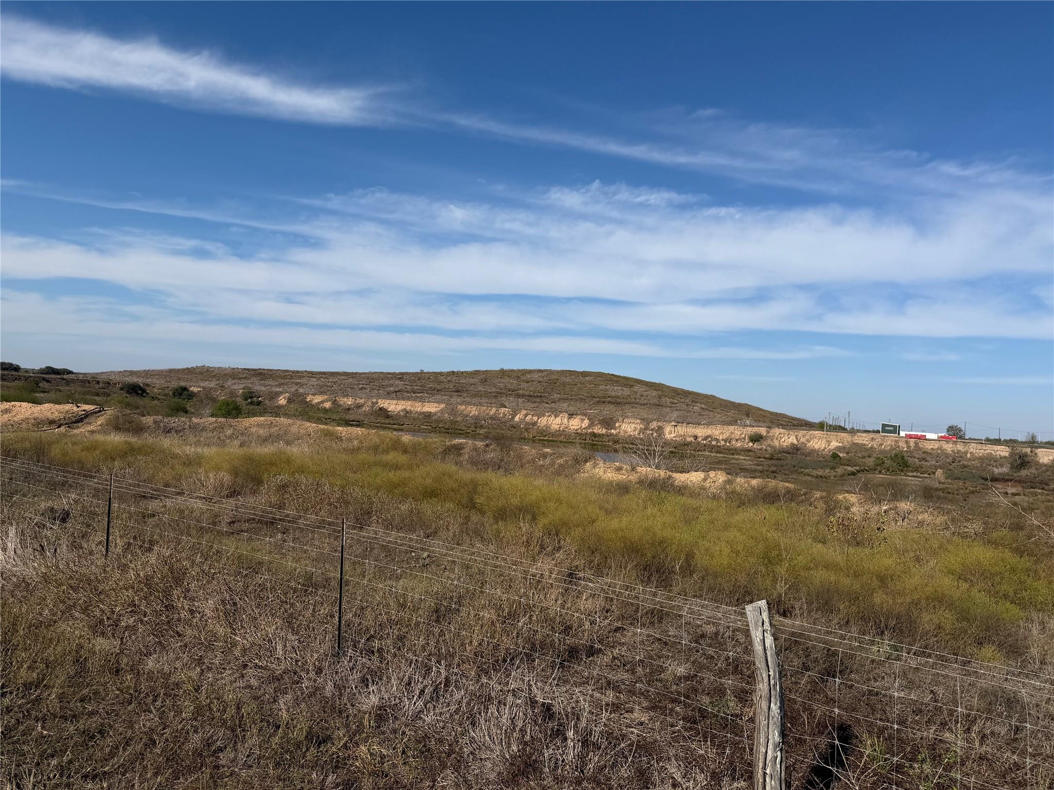 2051 County Road 102, Columbus, TX 78934