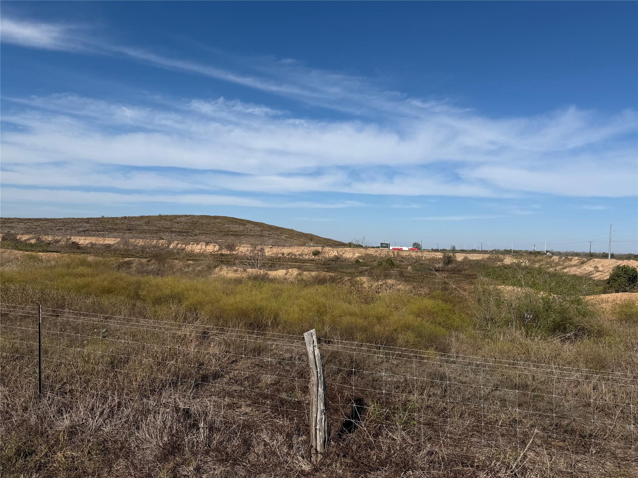 2051 County Road 102, Columbus, TX 78934