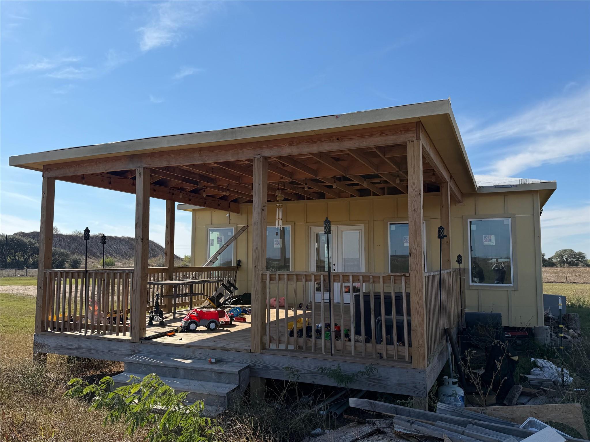 2051 County Road 102, Columbus, TX 78934