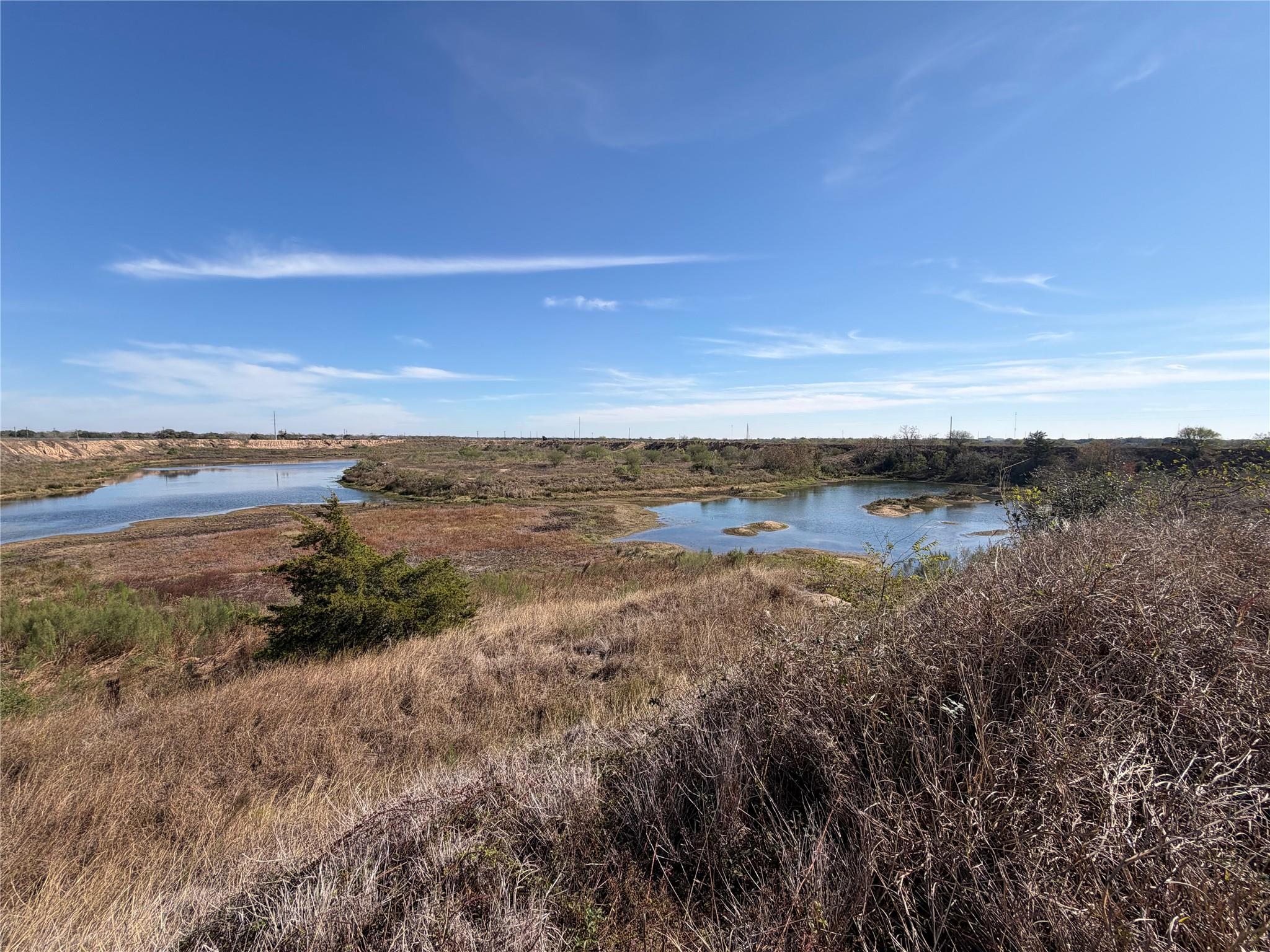 2051 County Road 102, Columbus, TX 78934