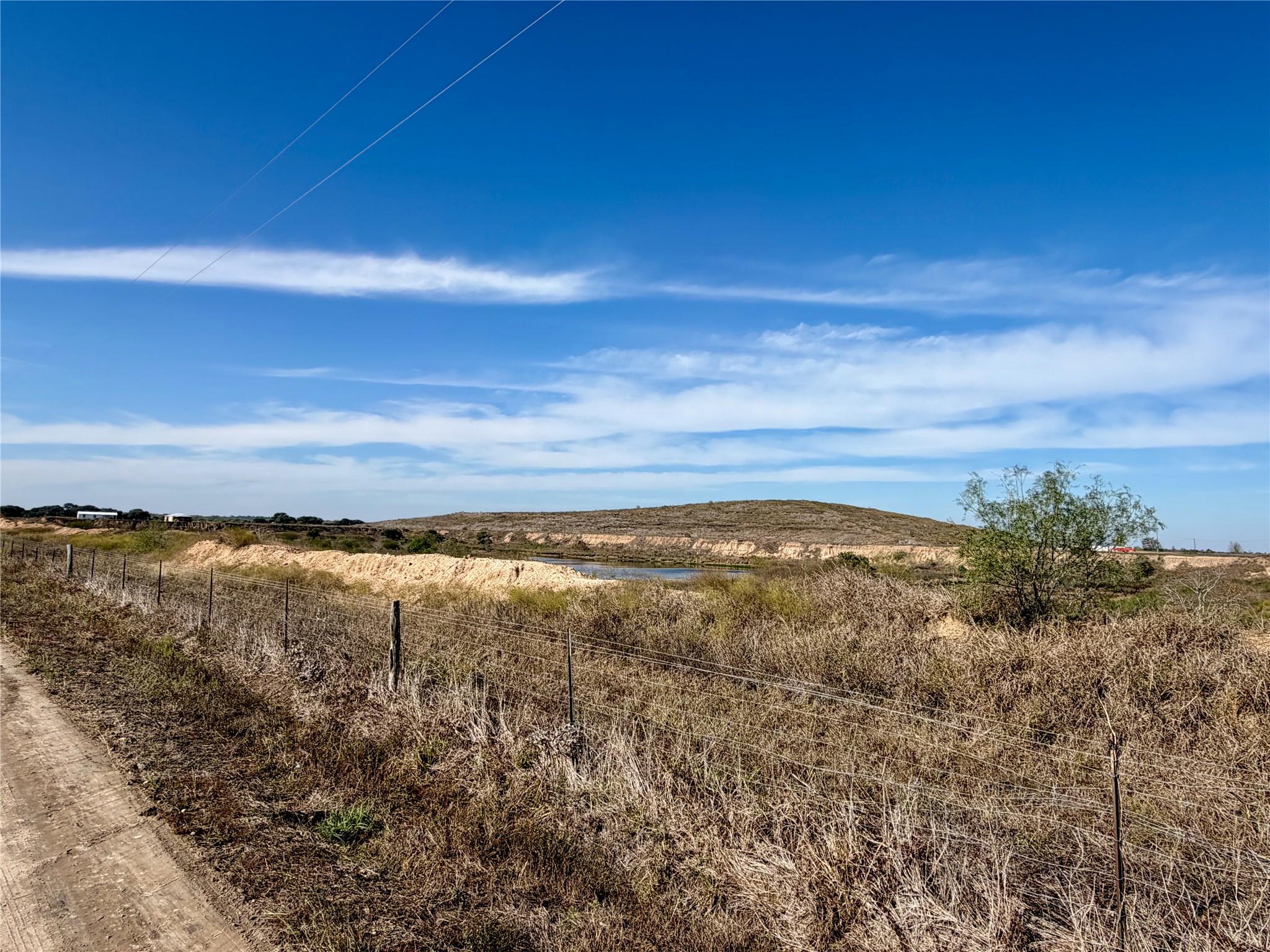 2051 County Road 102, Columbus, TX 78934