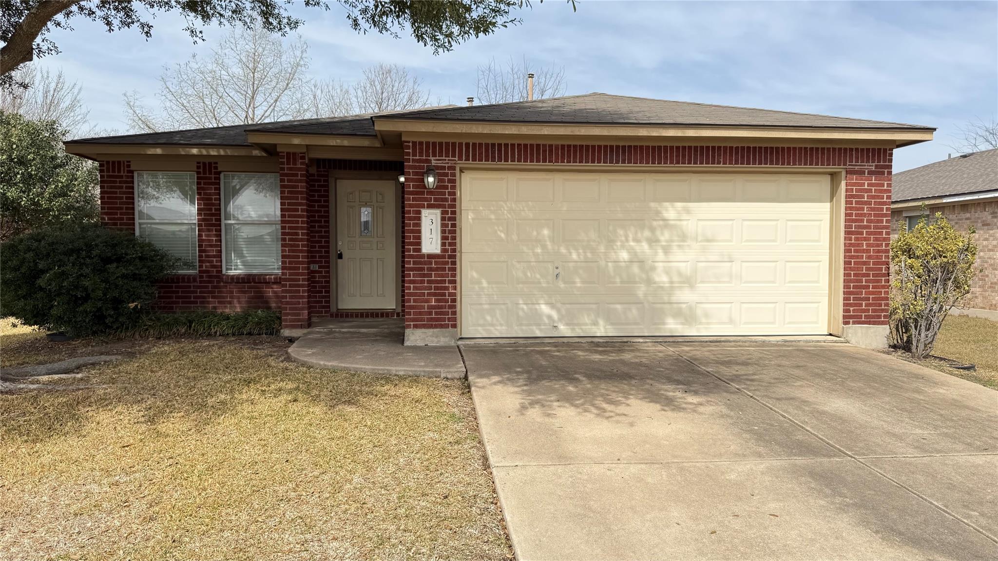 317 McCarthur Dr, Leander, TX 78641