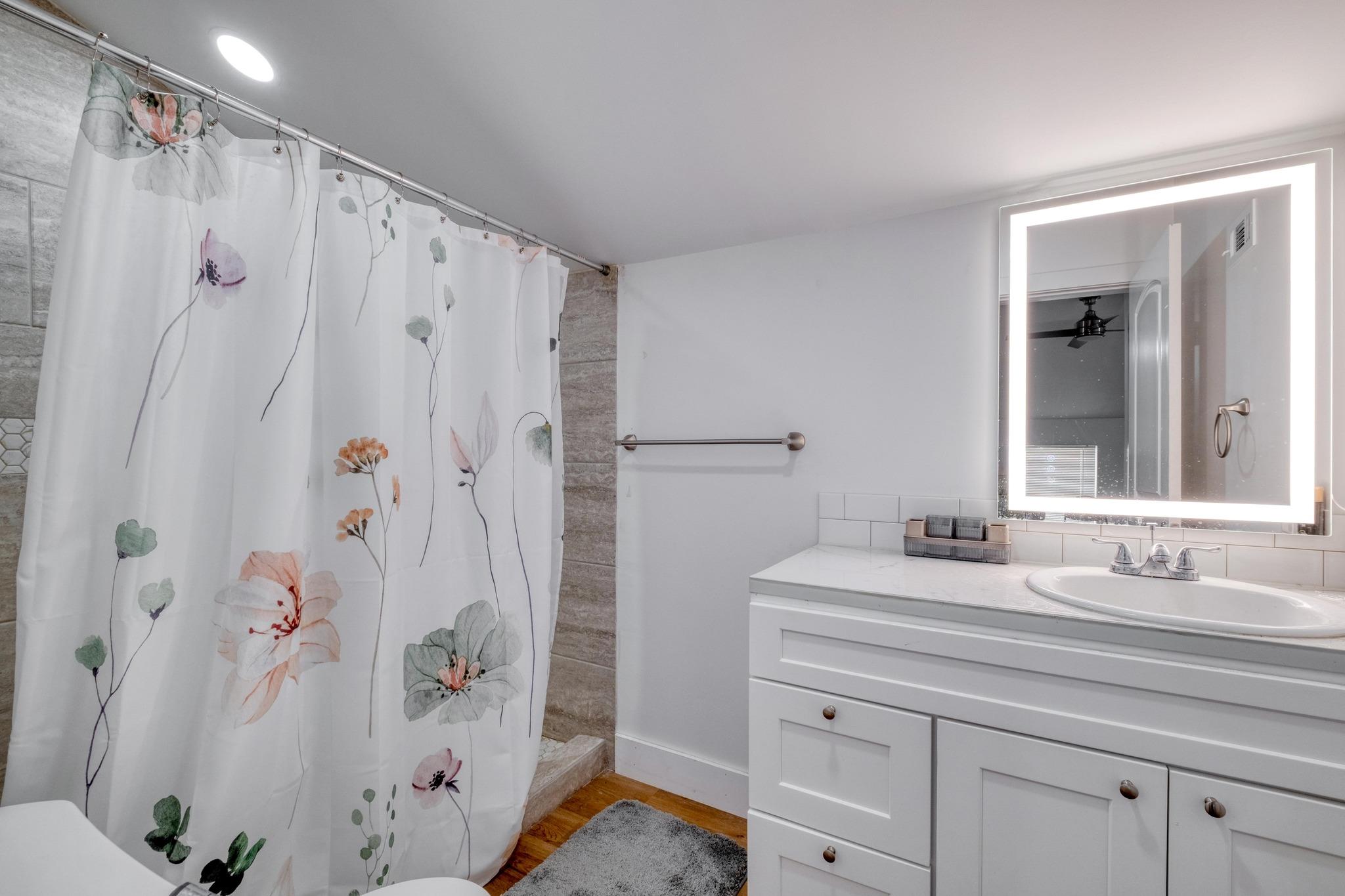 1601 County Road 466, Elgin, TX 78621