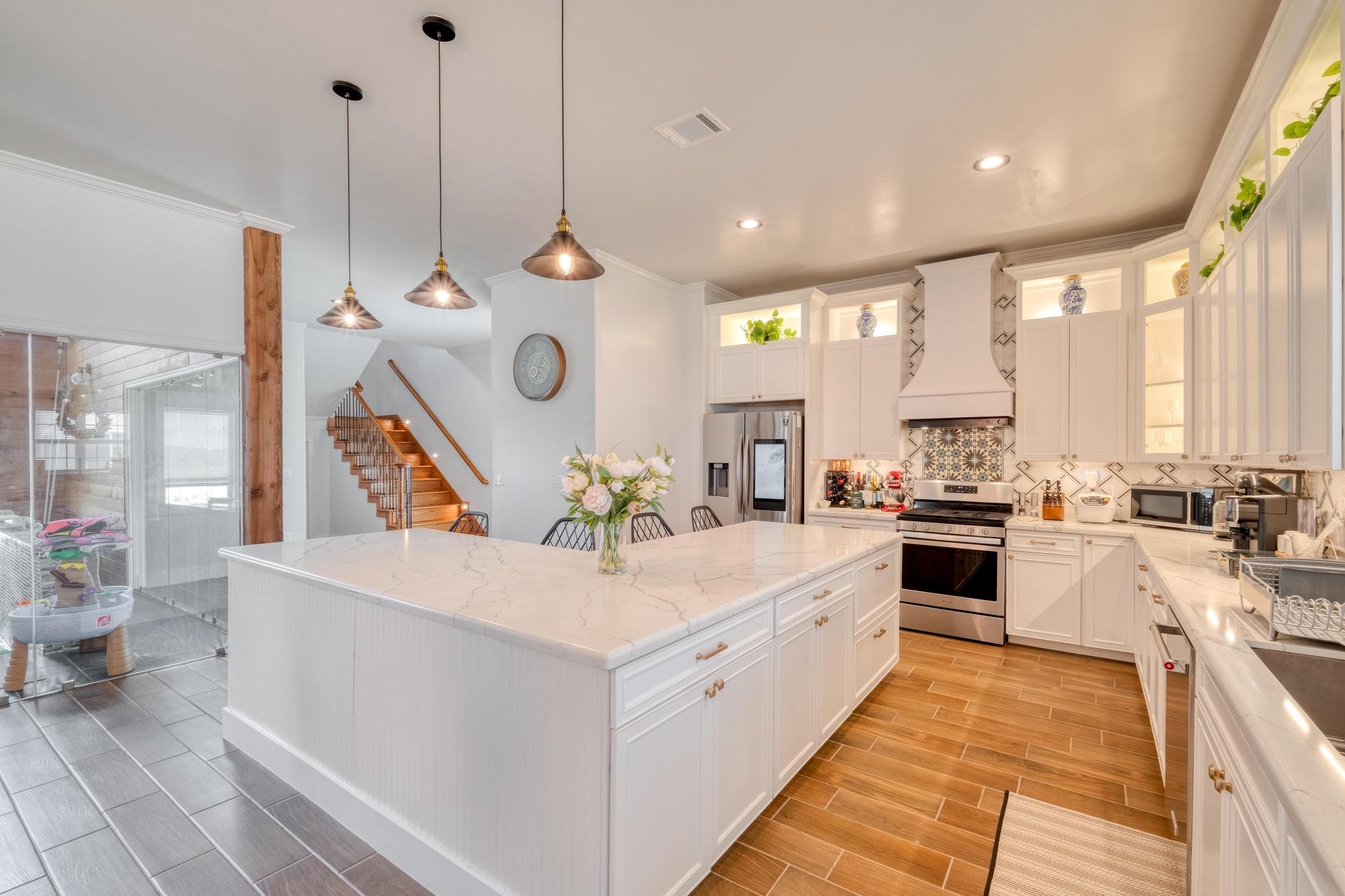 1601 County Road 466, Elgin, TX 78621