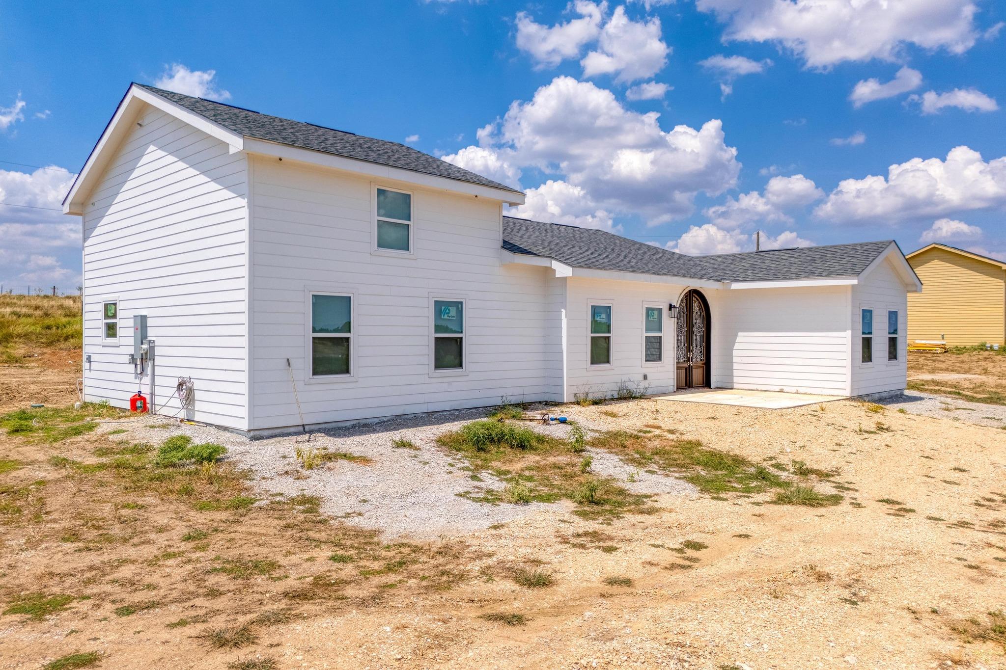 1601 County Road 466, Elgin, TX 78621