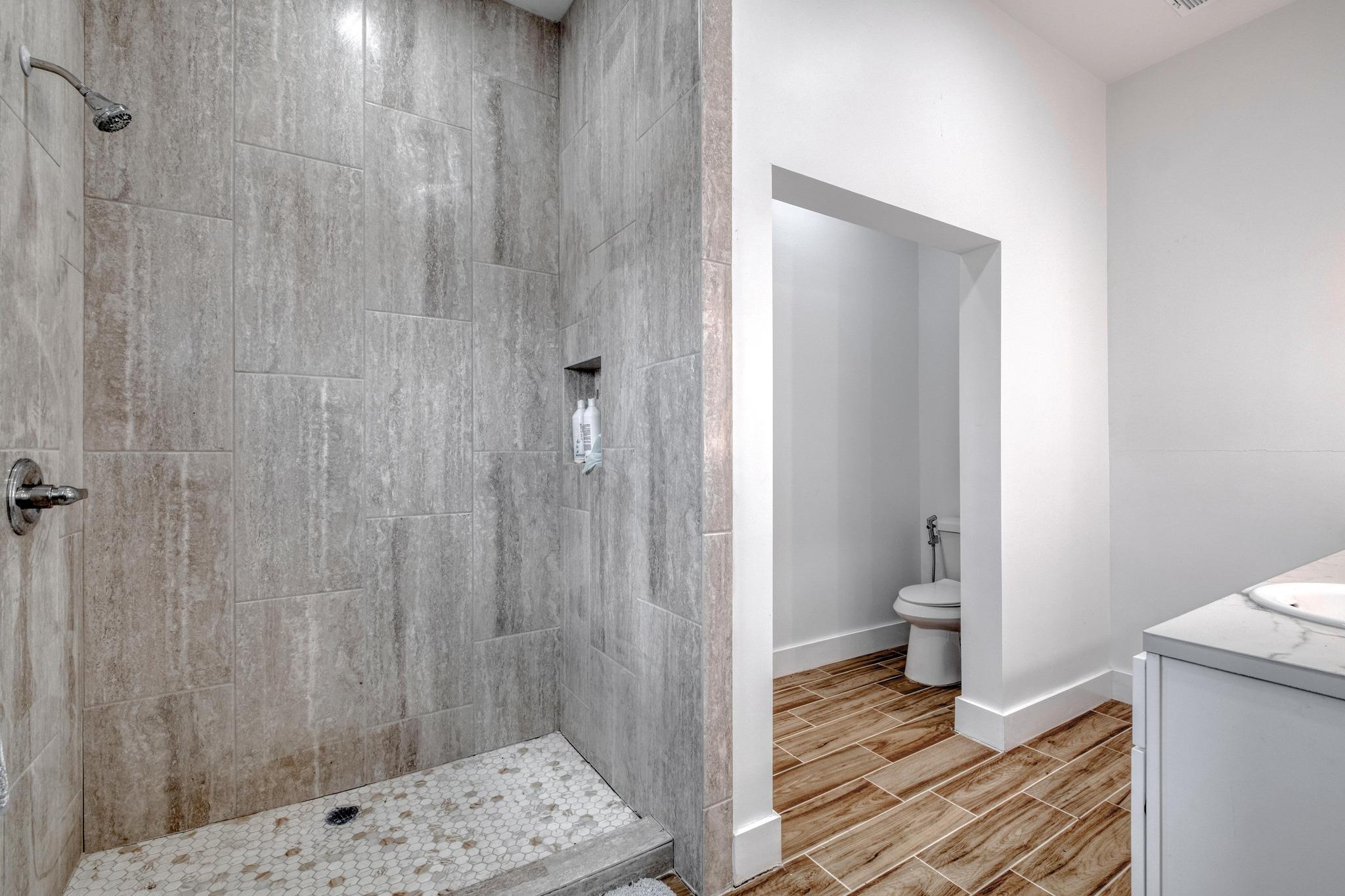 1601 County Road 466, Elgin, TX 78621