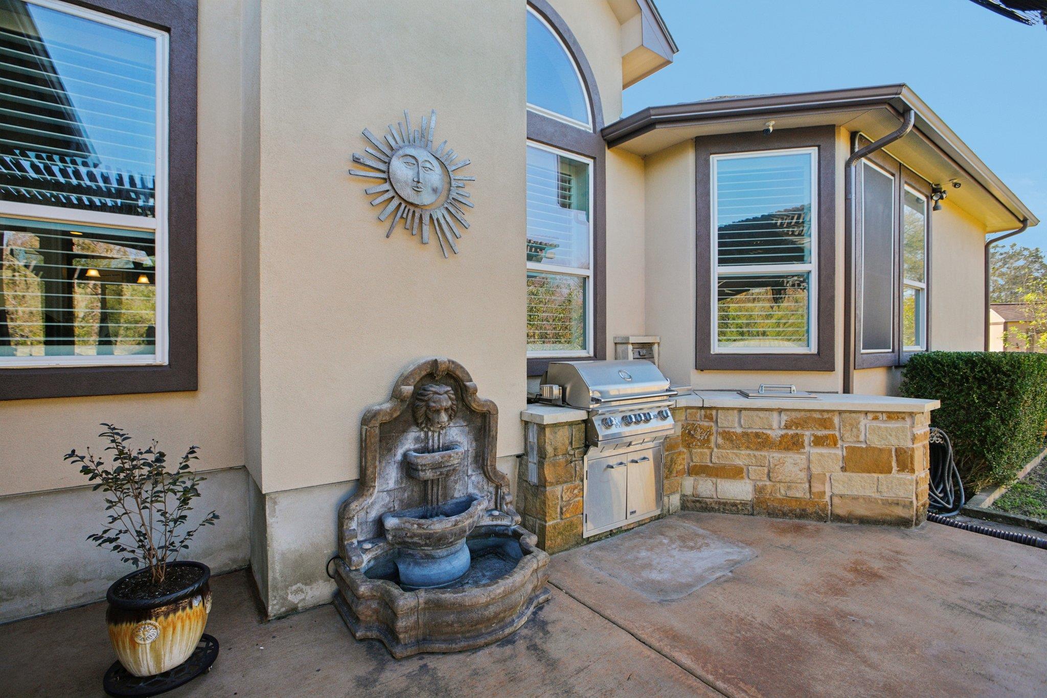 103 Enchanted Woods Trl, Buda, TX 78610