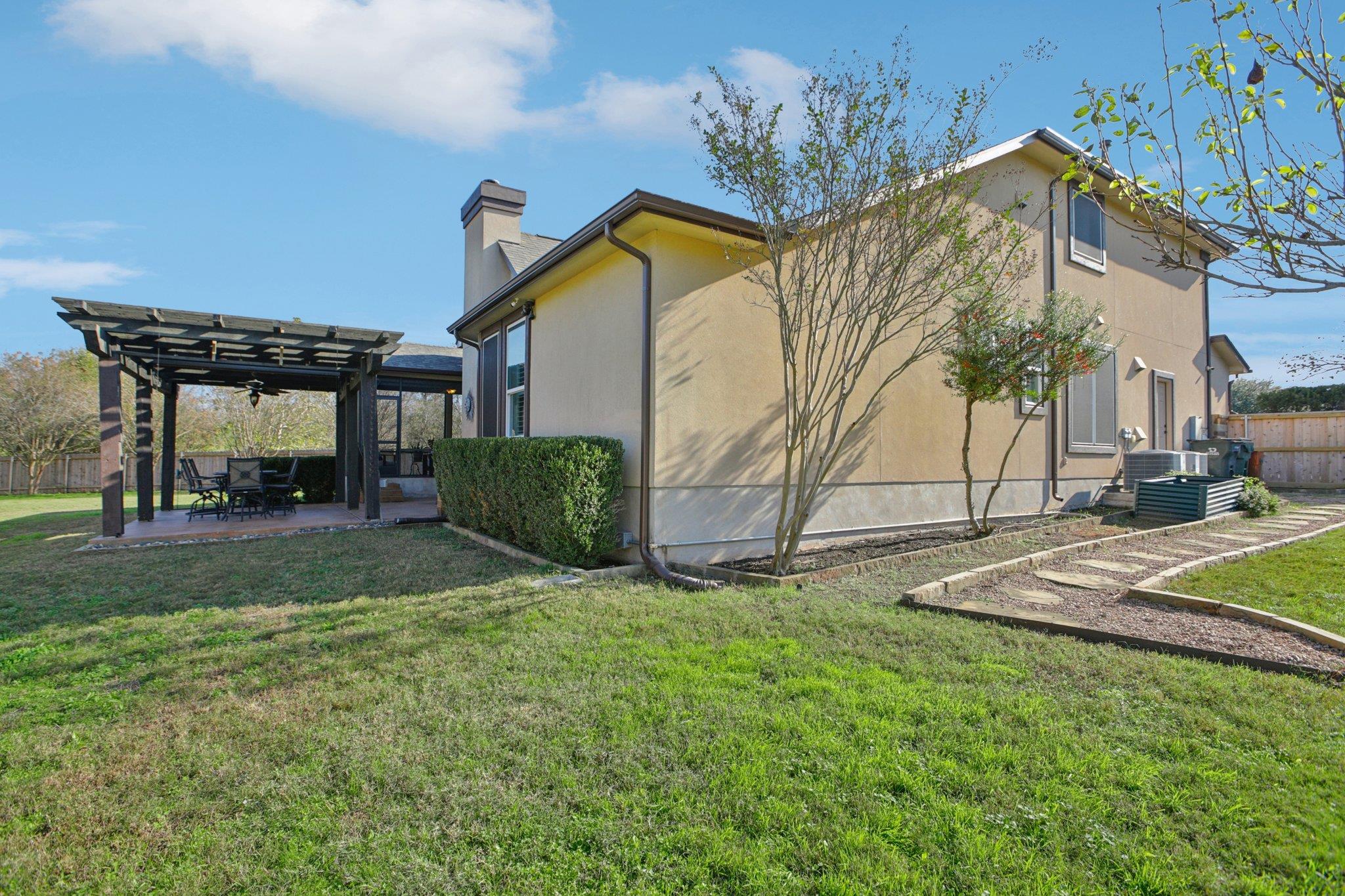 103 Enchanted Woods Trl, Buda, TX 78610