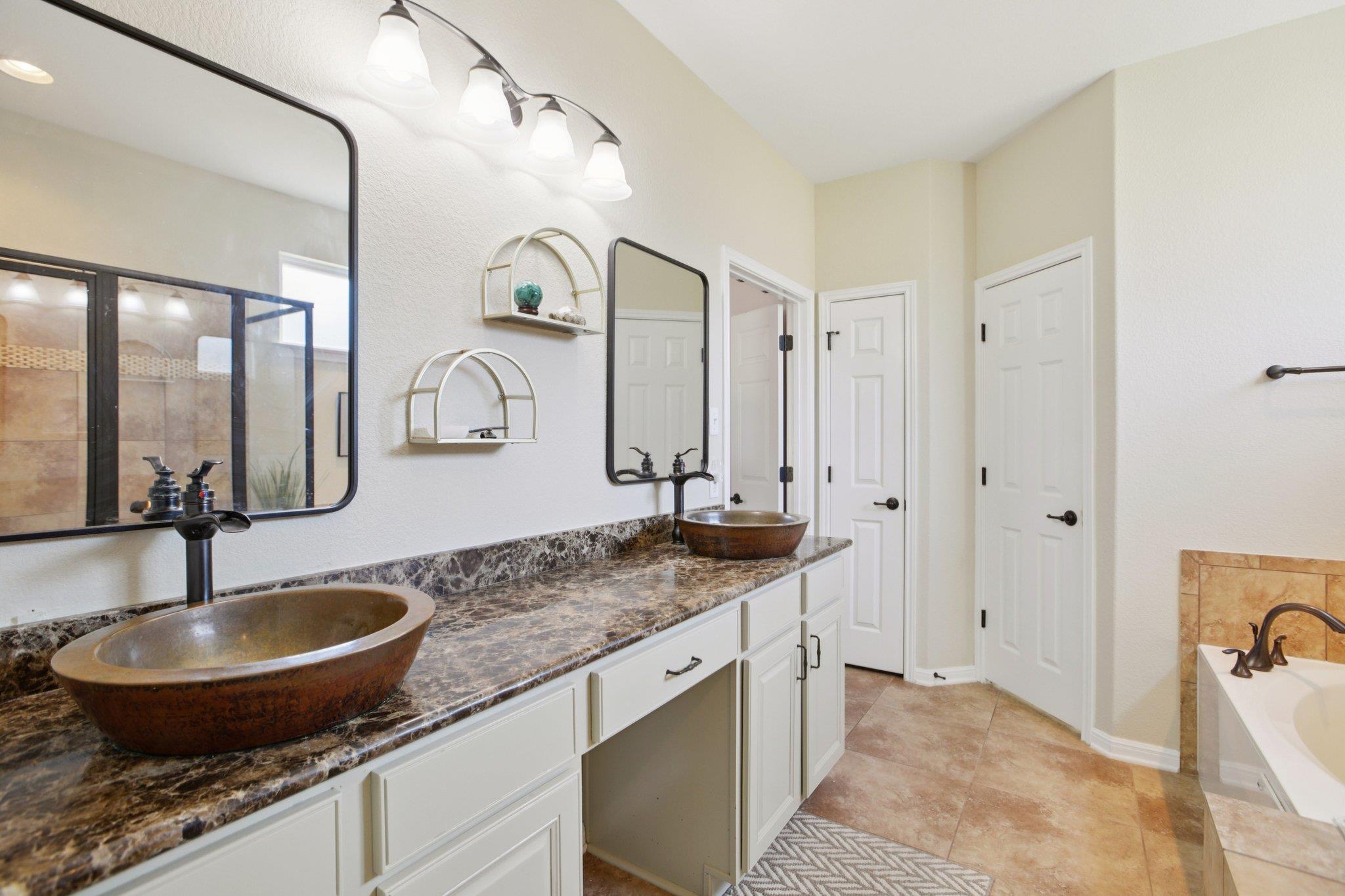 103 Enchanted Woods Trl, Buda, TX 78610