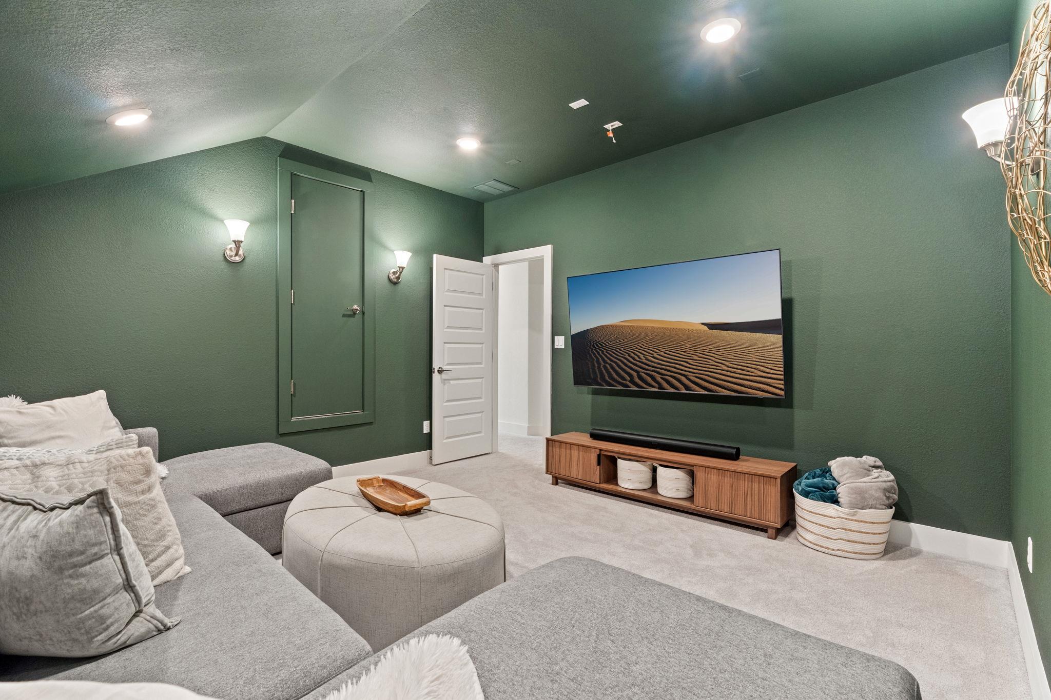 201 Beneteau Dr, Austin, TX 78738