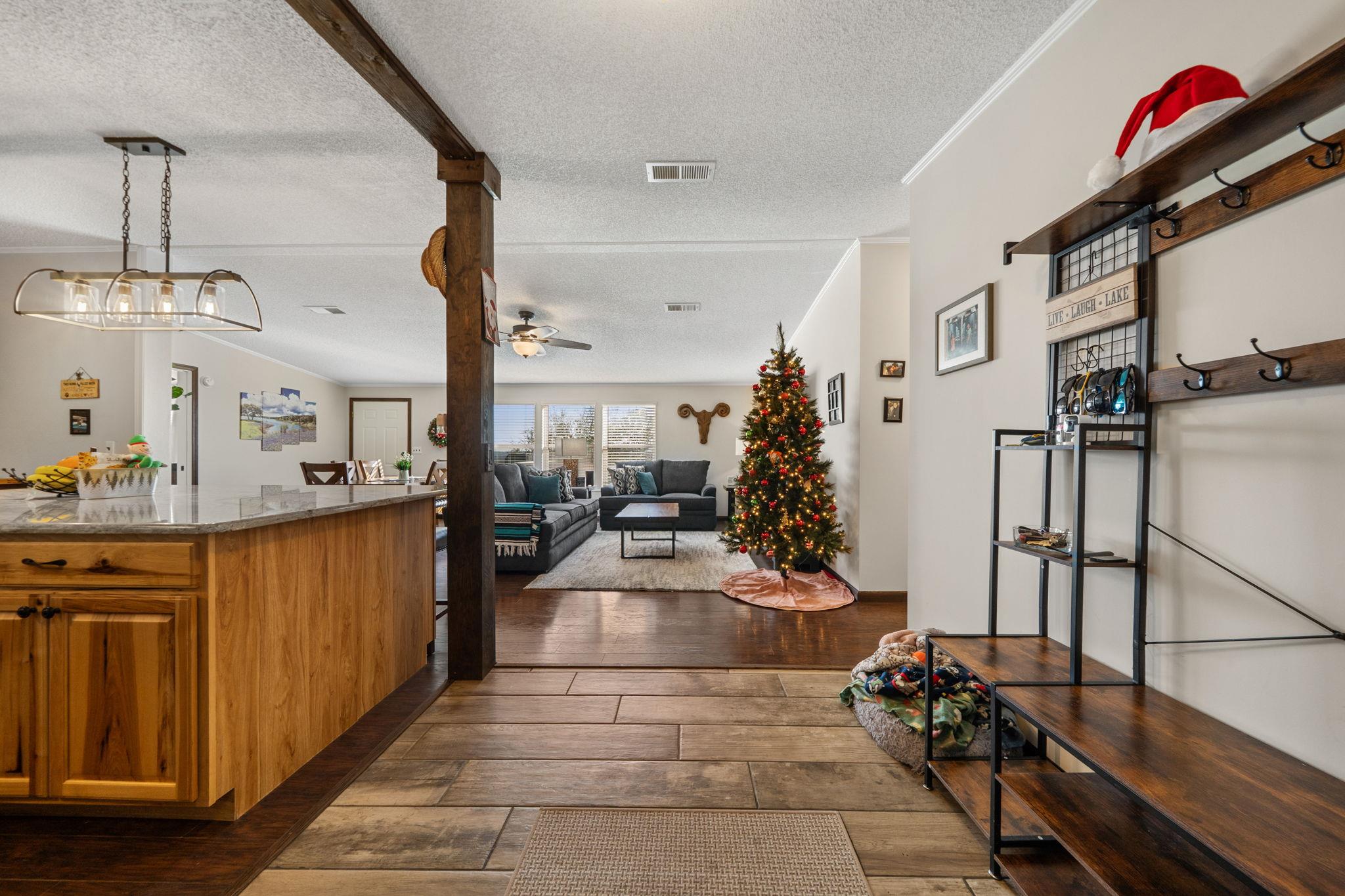 28609 Paradise Manor Dr, Marble Falls, TX 78654