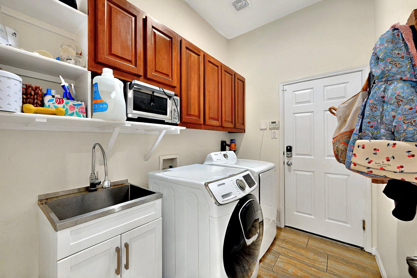 16525 Broadbay Dr, Austin, TX 78717