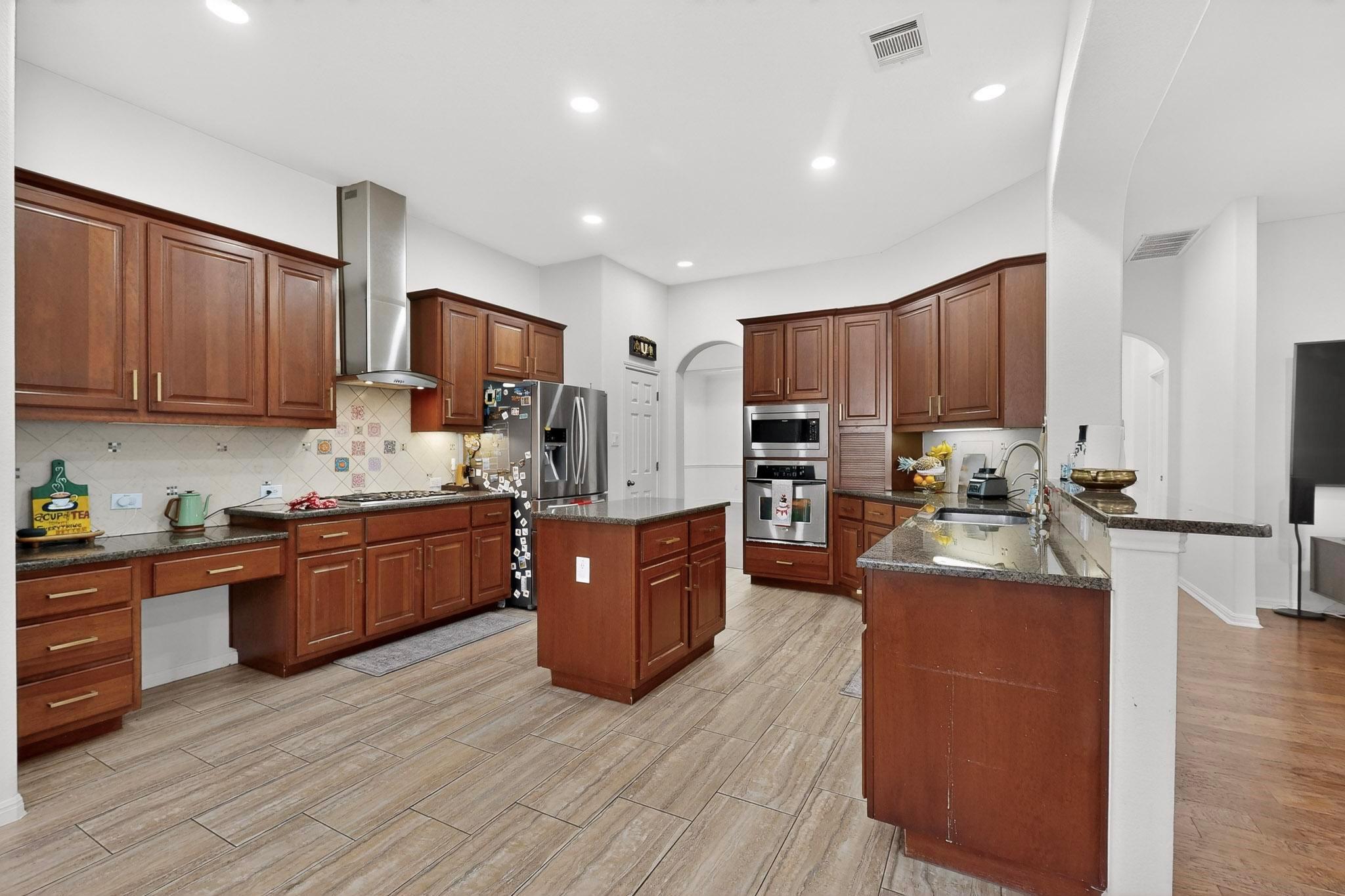 16525 Broadbay Dr, Austin, TX 78717