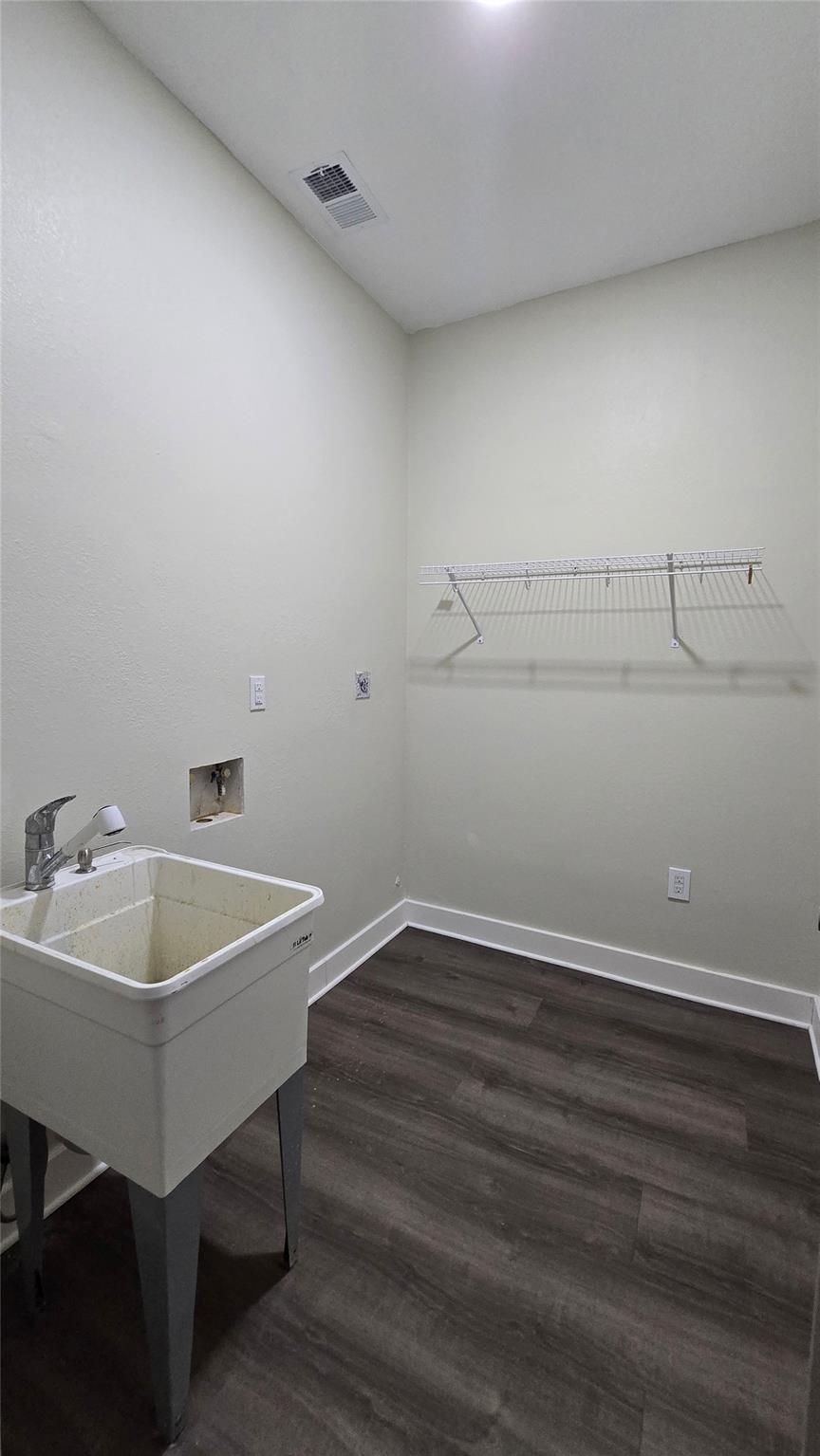 305 Remuda Dr, Liberty Hill, TX 78642