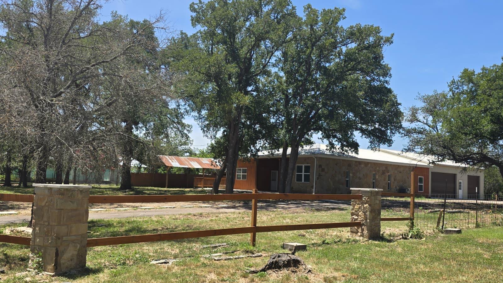 305 Remuda Dr, Liberty Hill, TX 78642