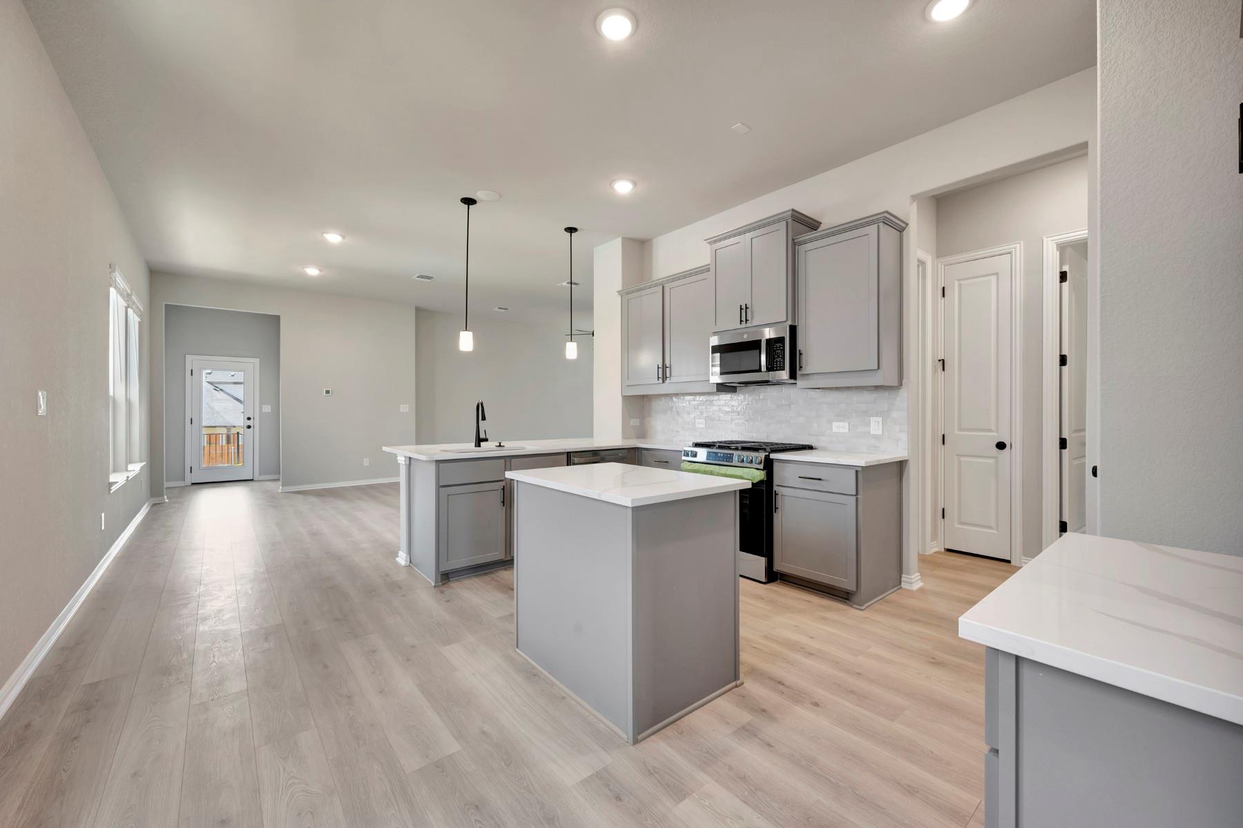 177 Grayson Elm Pass, Dripping Springs, TX 78620