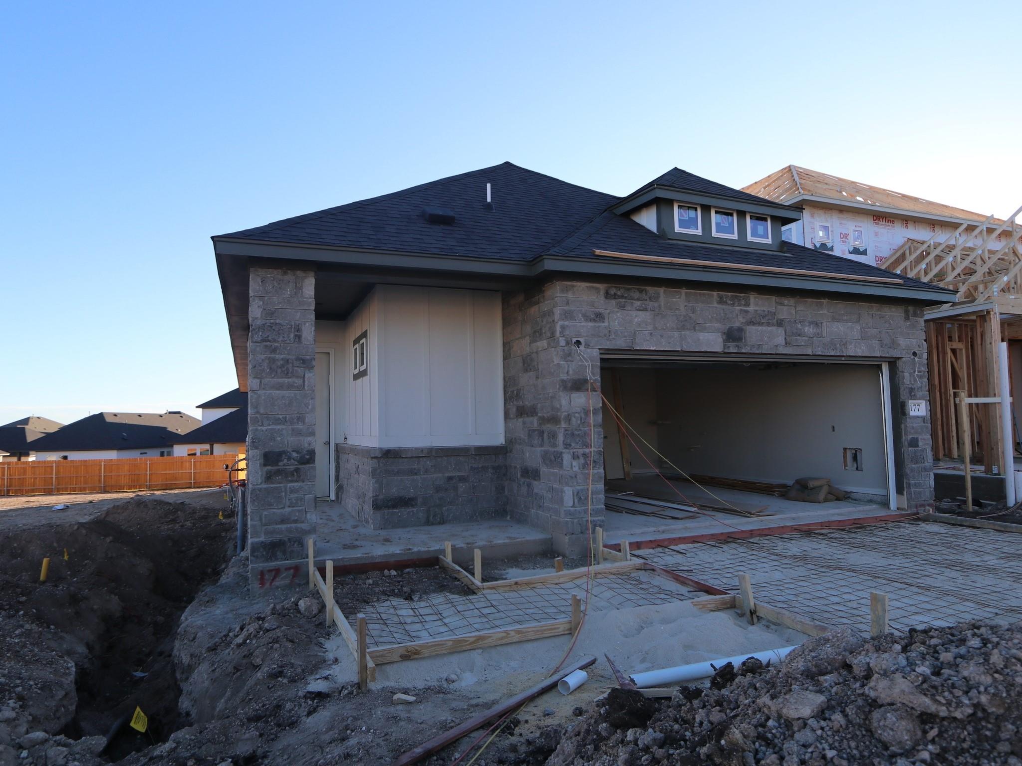 177 Grayson Elm Pass, Dripping Springs, TX 78620