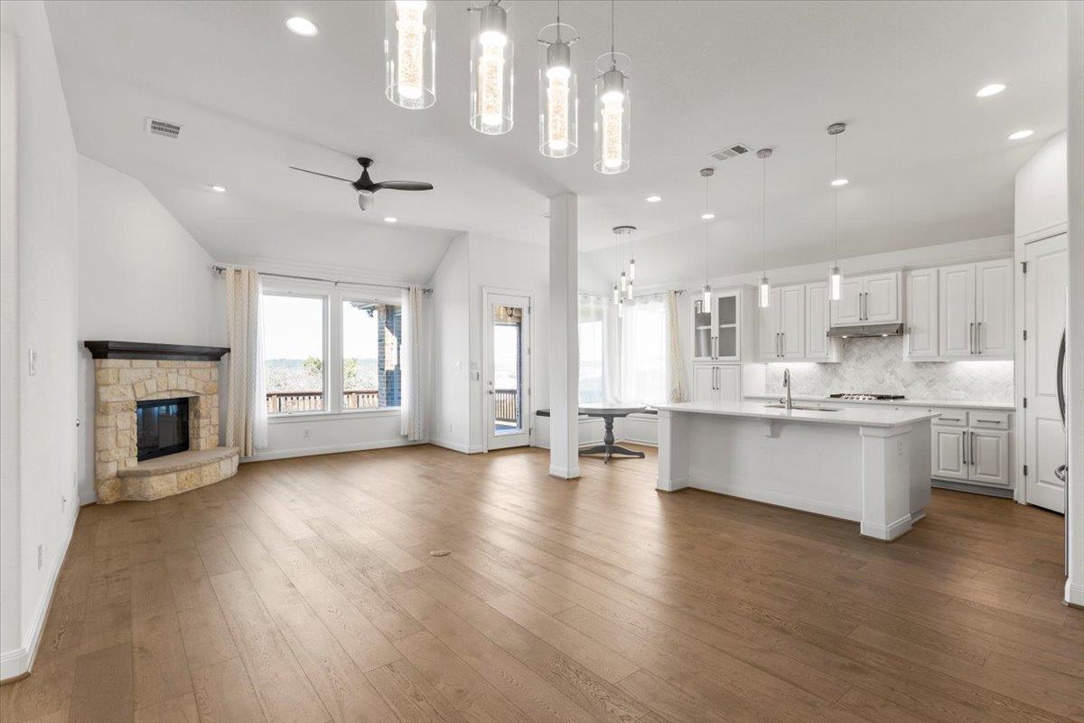 2613 Milan Meadows Dr, Leander, TX 78641