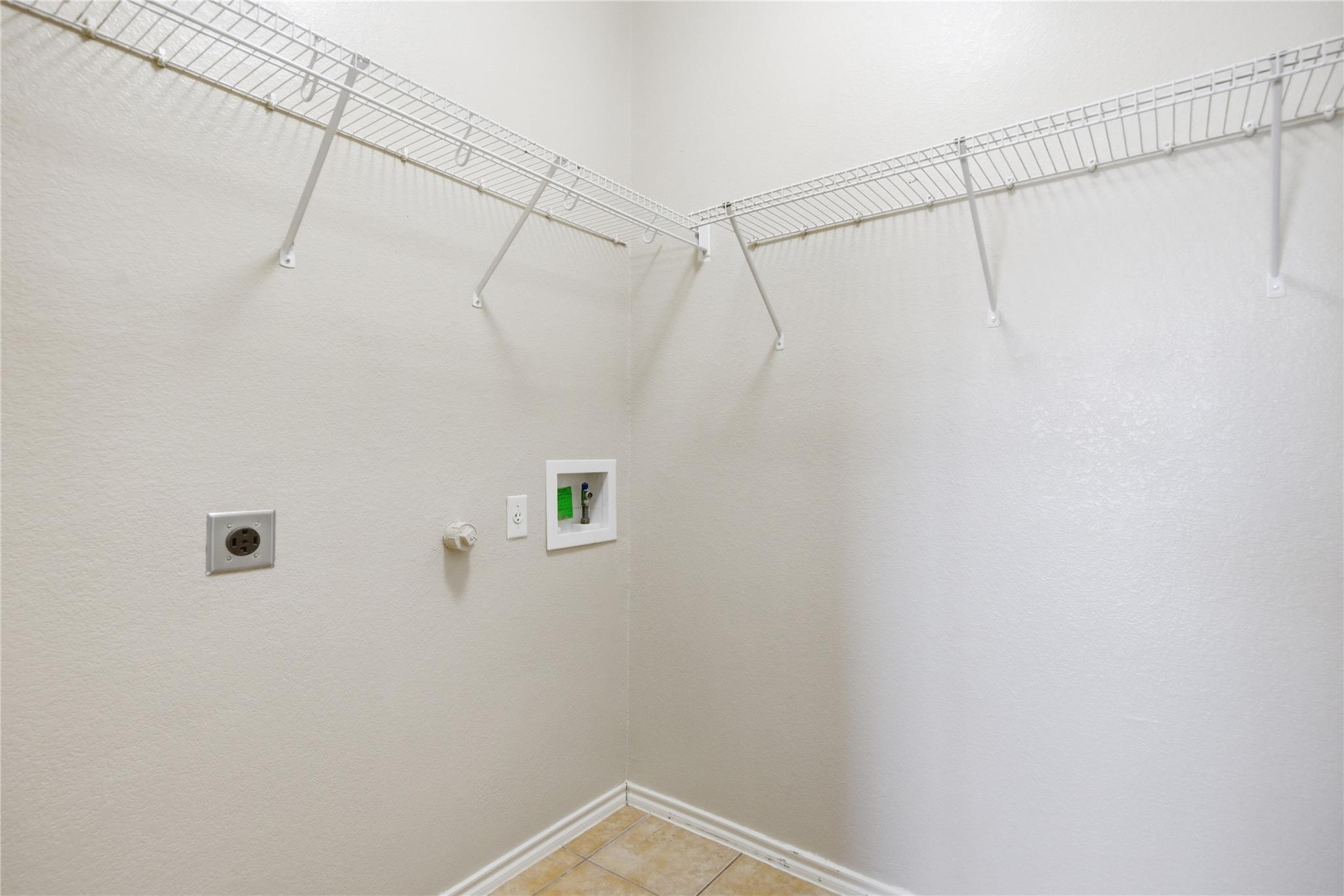 300 Golden Eagle Ln, Leander, TX 78641