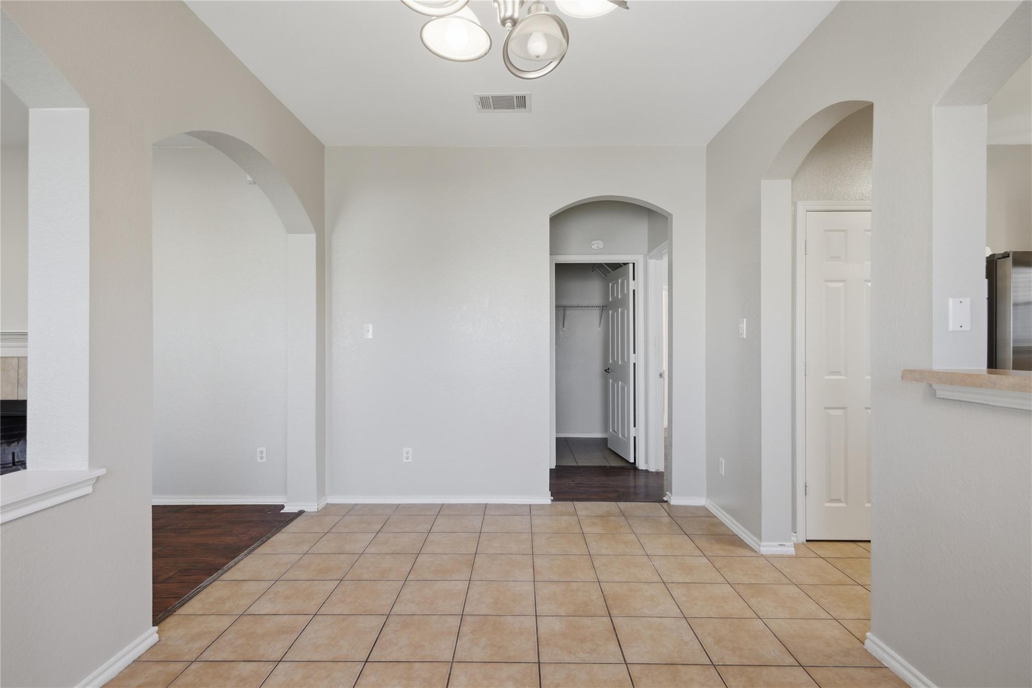 300 Golden Eagle Ln, Leander, TX 78641